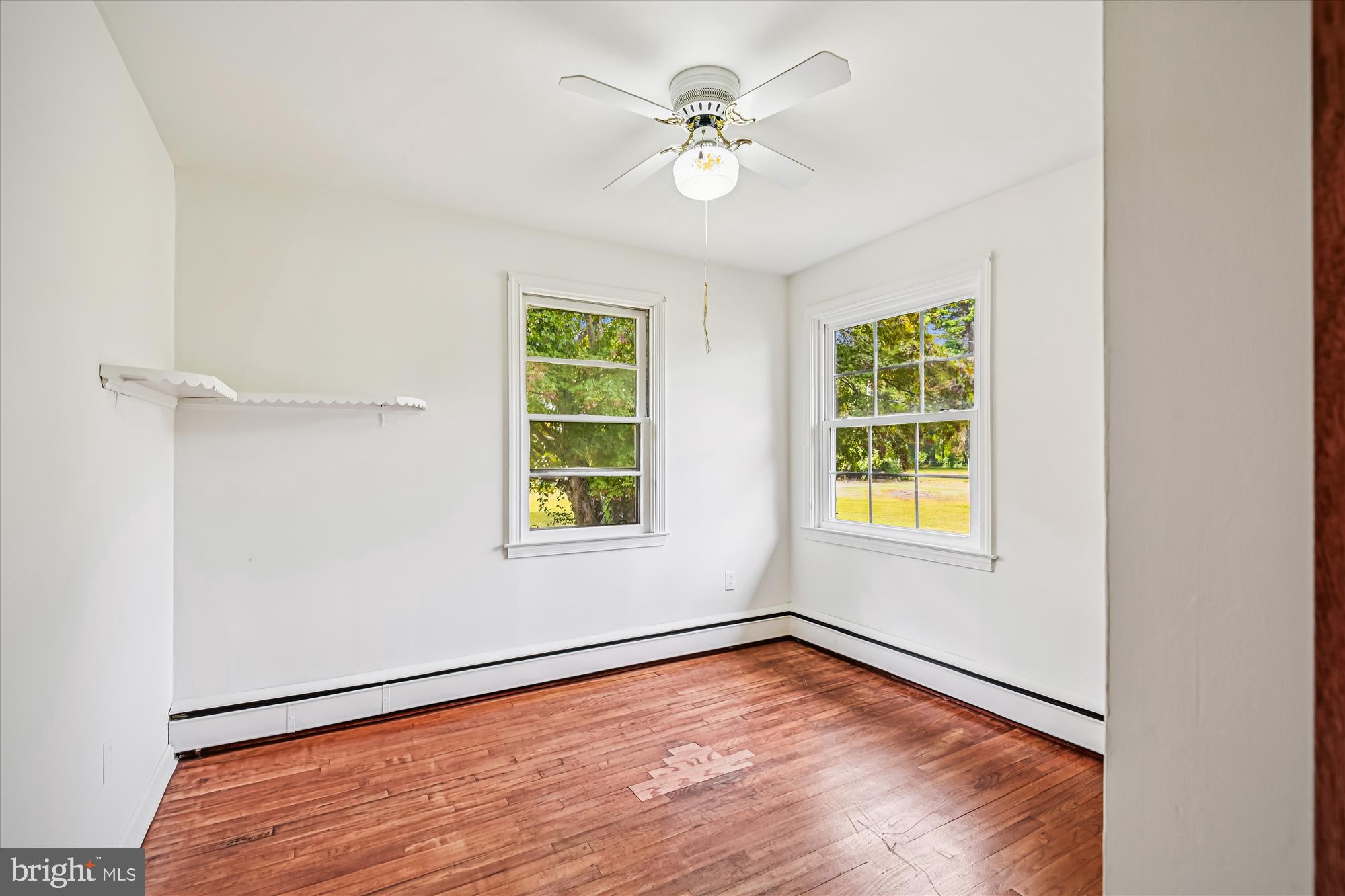 BEECHWOOD ON THE BURLEY - Land