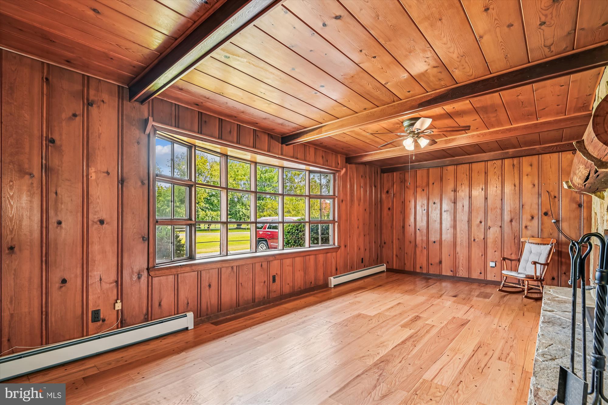 BEECHWOOD ON THE BURLEY - Land