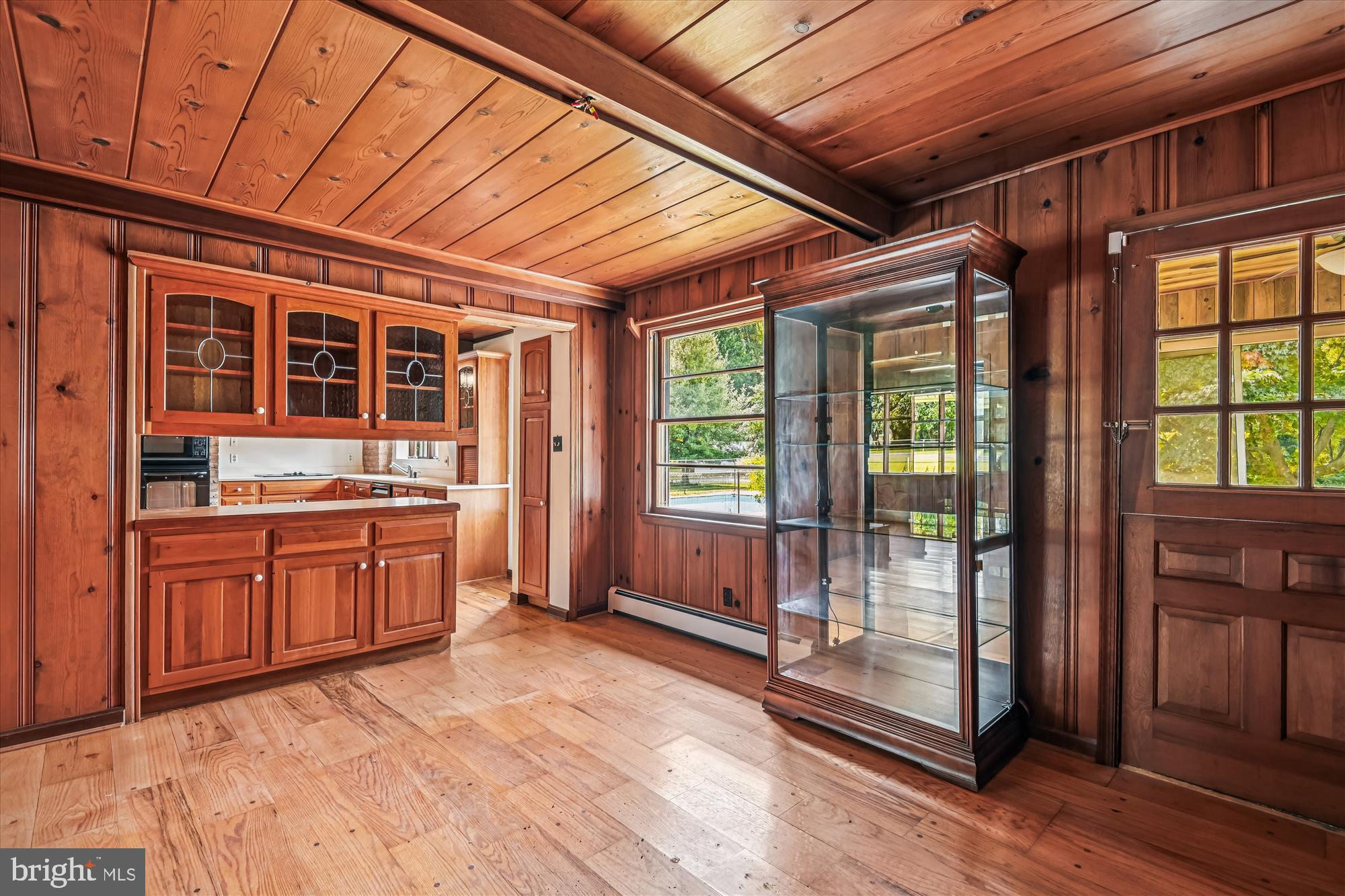 BEECHWOOD ON THE BURLEY - Land