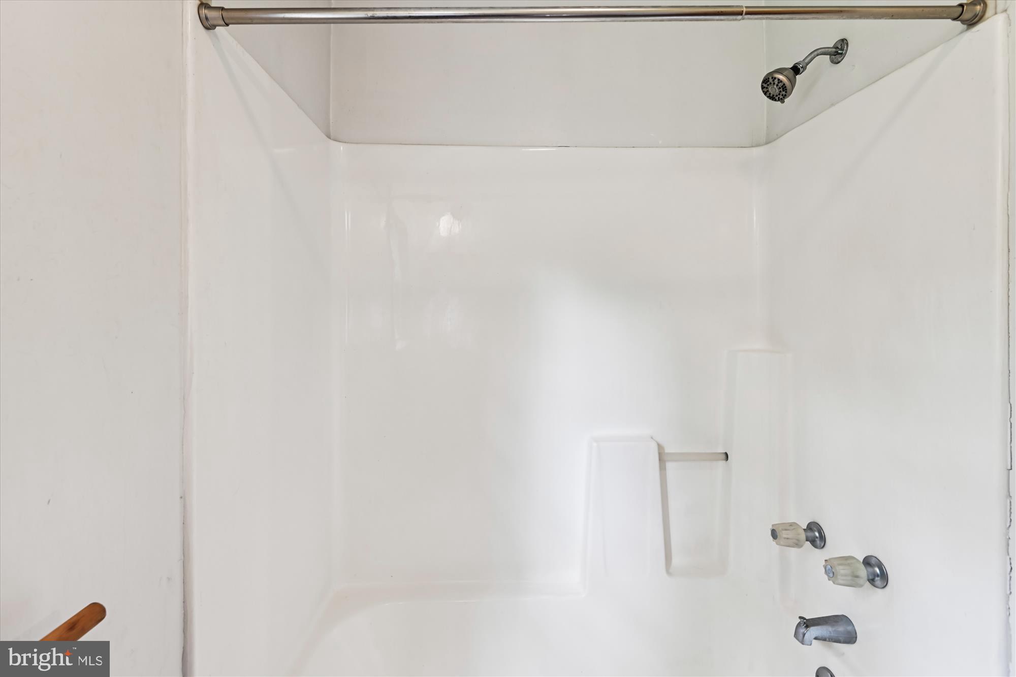 BEECHWOOD ON THE BURLEY - Land