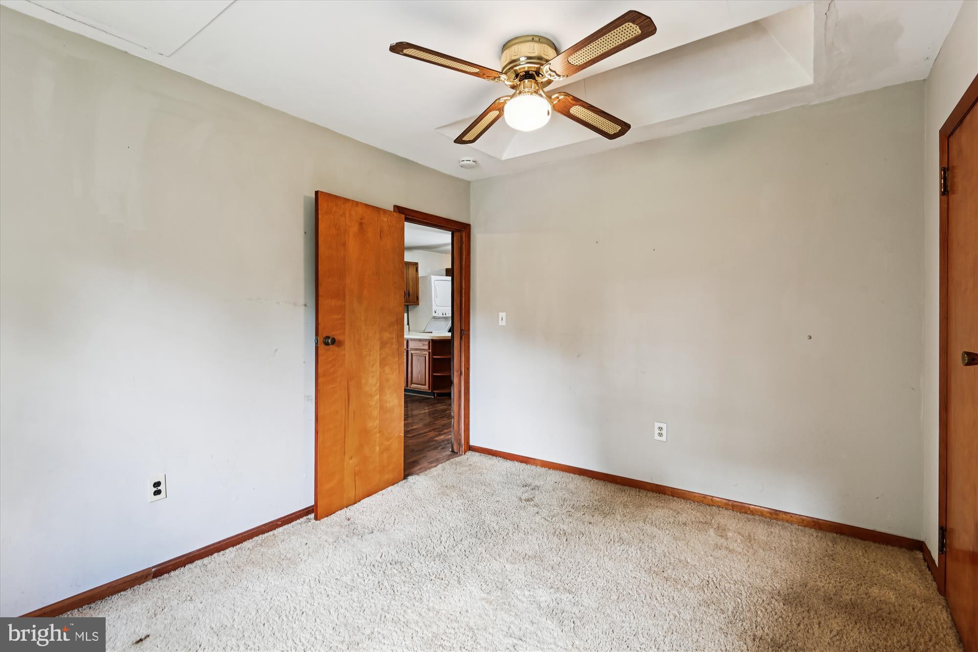 BEECHWOOD ON THE BURLEY - Land