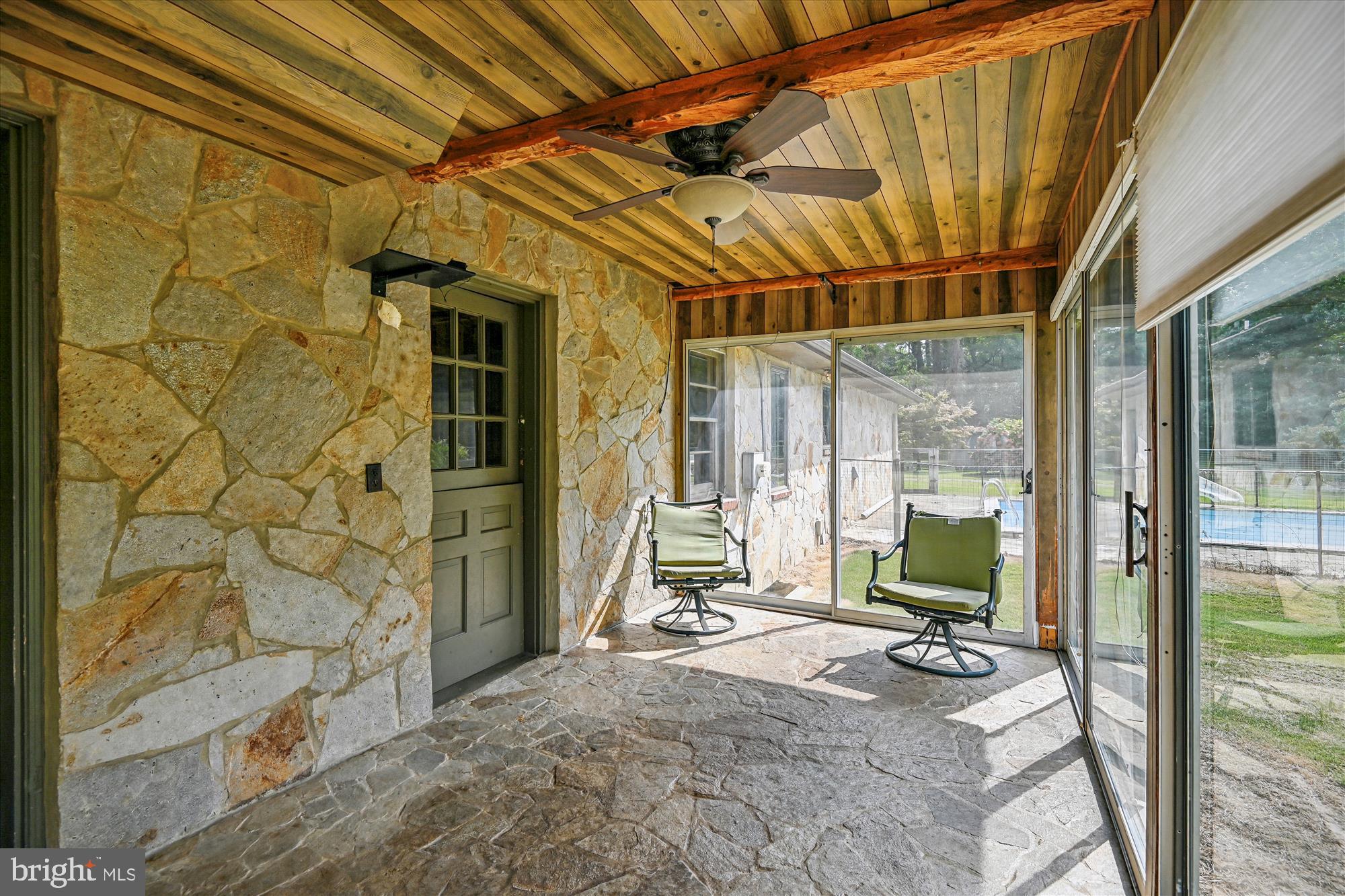 BEECHWOOD ON THE BURLEY - Land