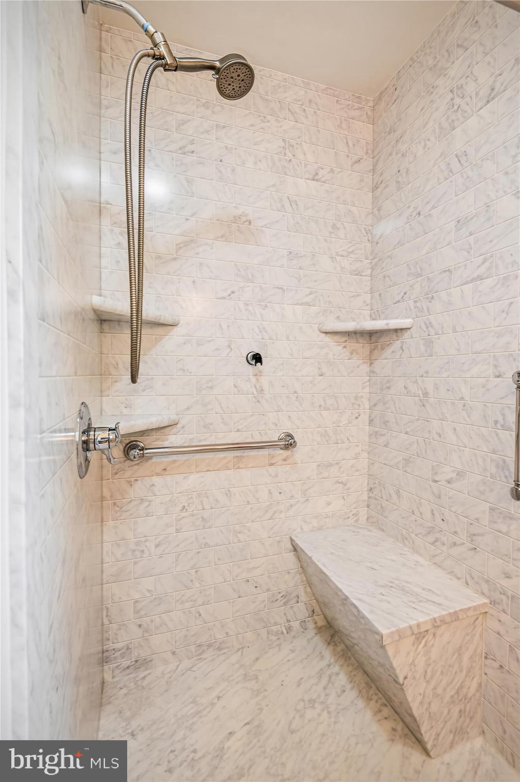 BEECHWOOD ON THE BURLEY - Land