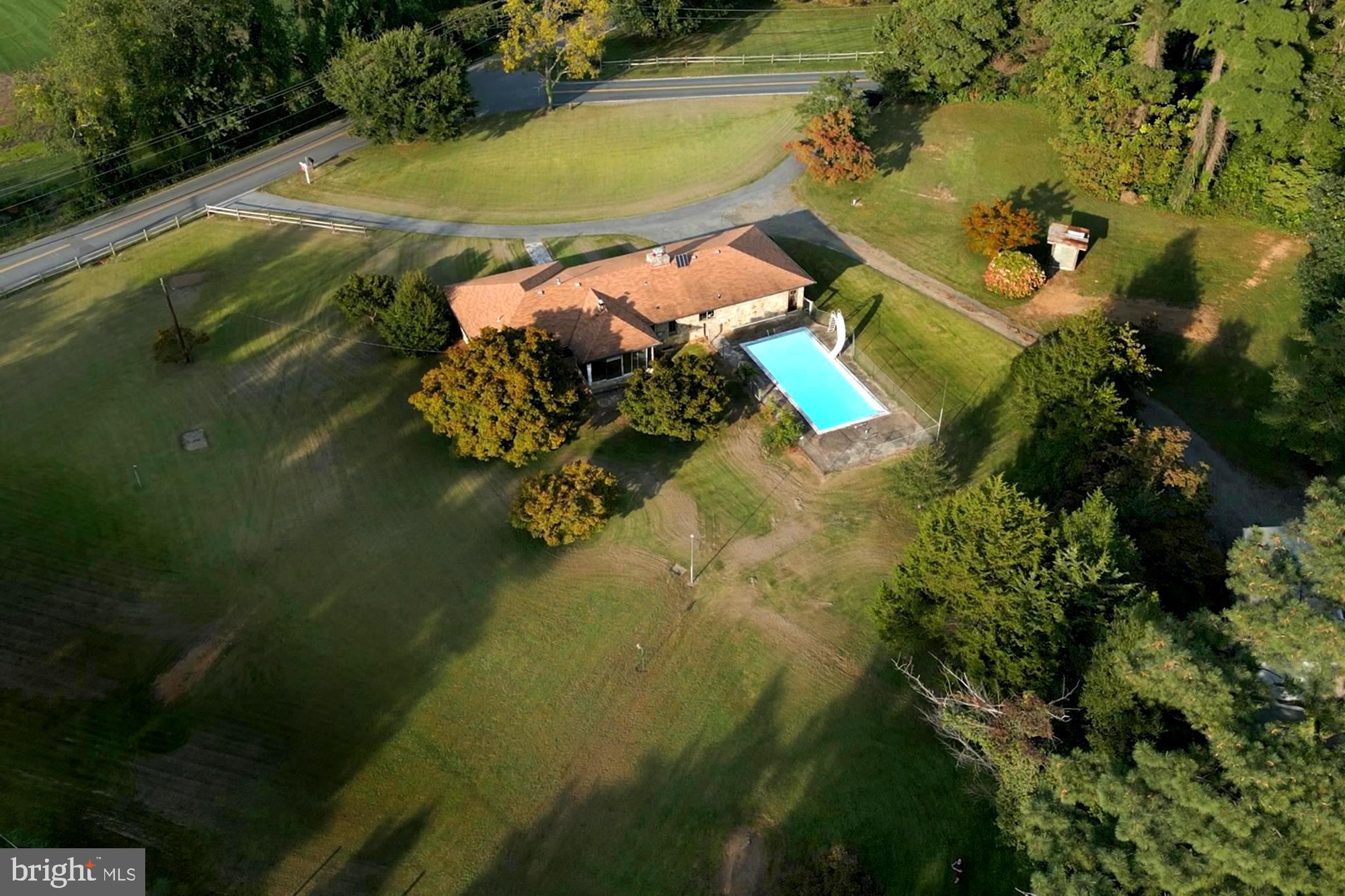 BEECHWOOD ON THE BURLEY - Land