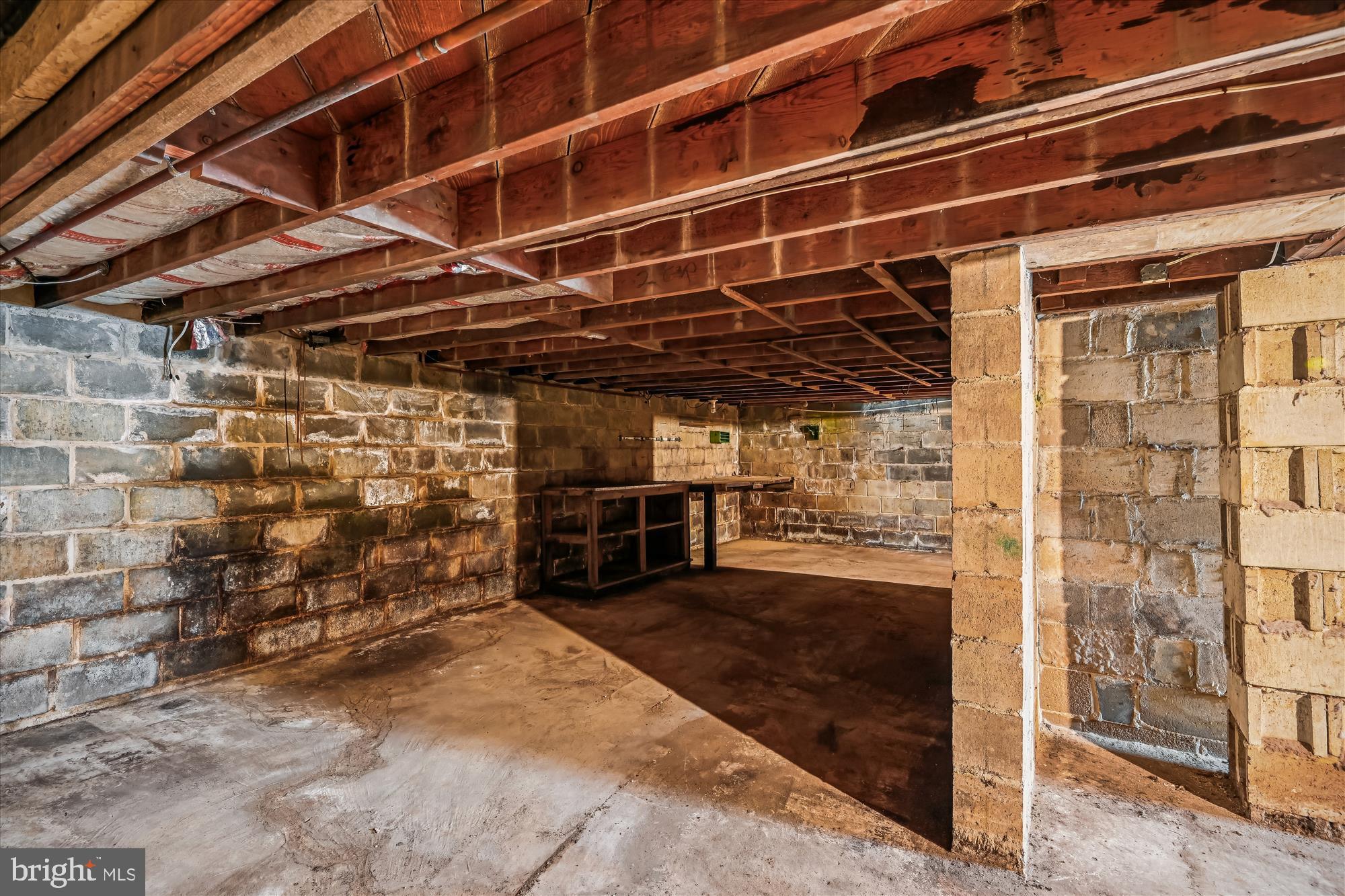 BEECHWOOD ON THE BURLEY - Land