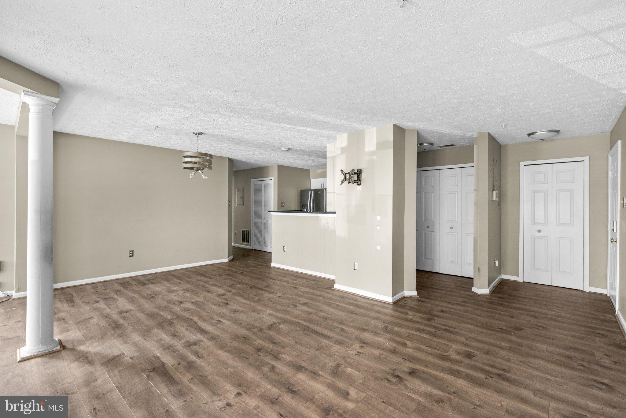 GARDEN OWINGS MILLS - Residential