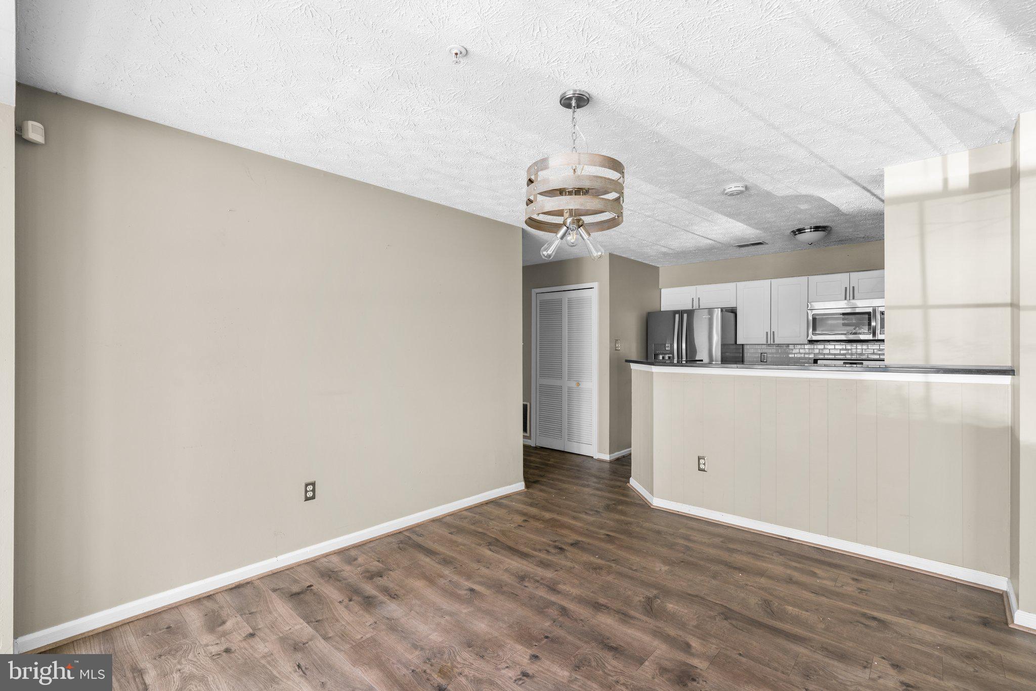 GARDEN OWINGS MILLS - Residential