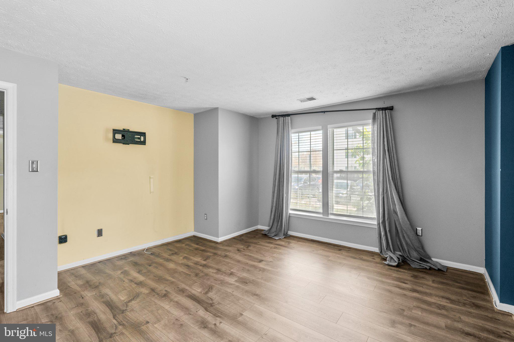 GARDEN OWINGS MILLS - Residential