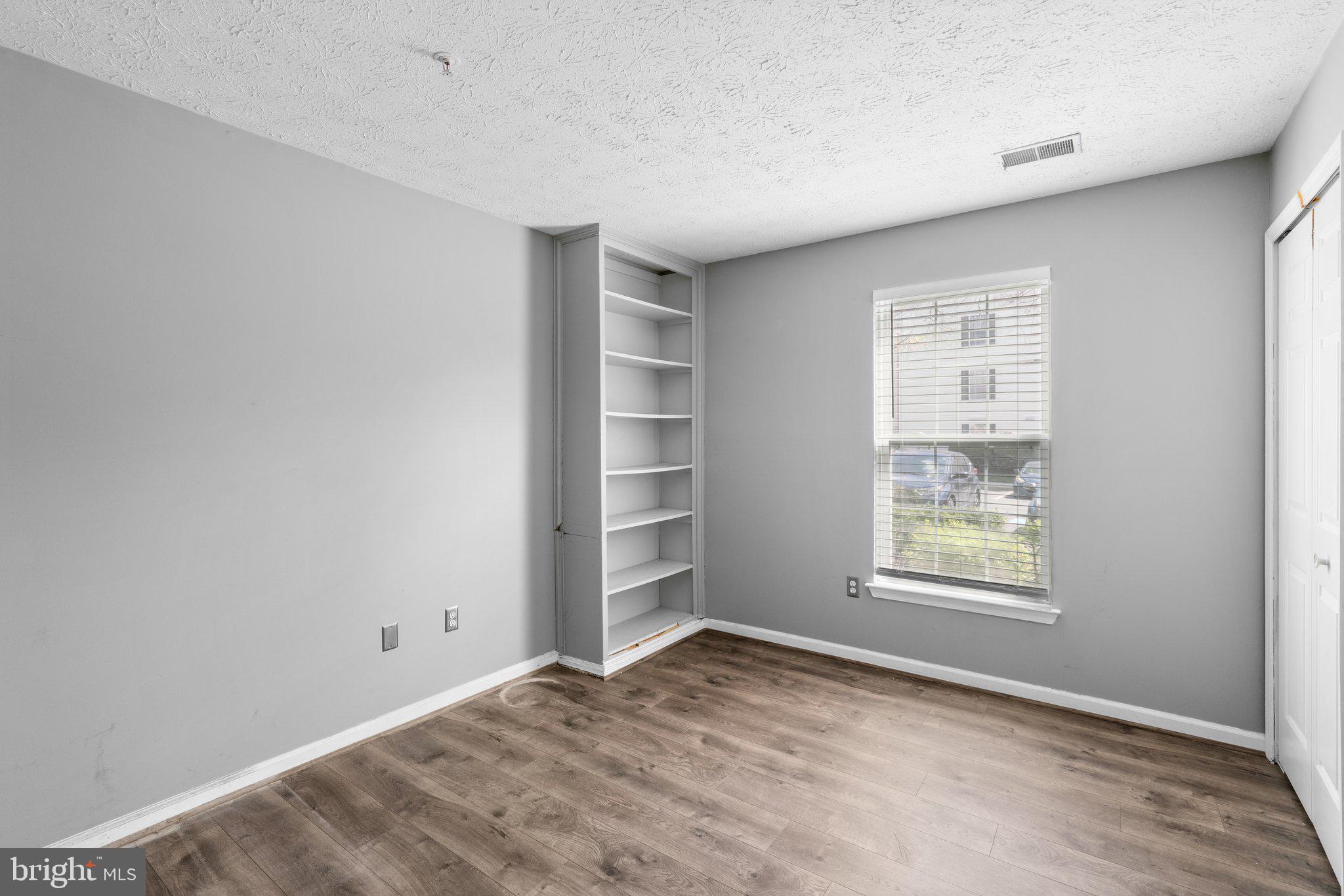 GARDEN OWINGS MILLS - Residential