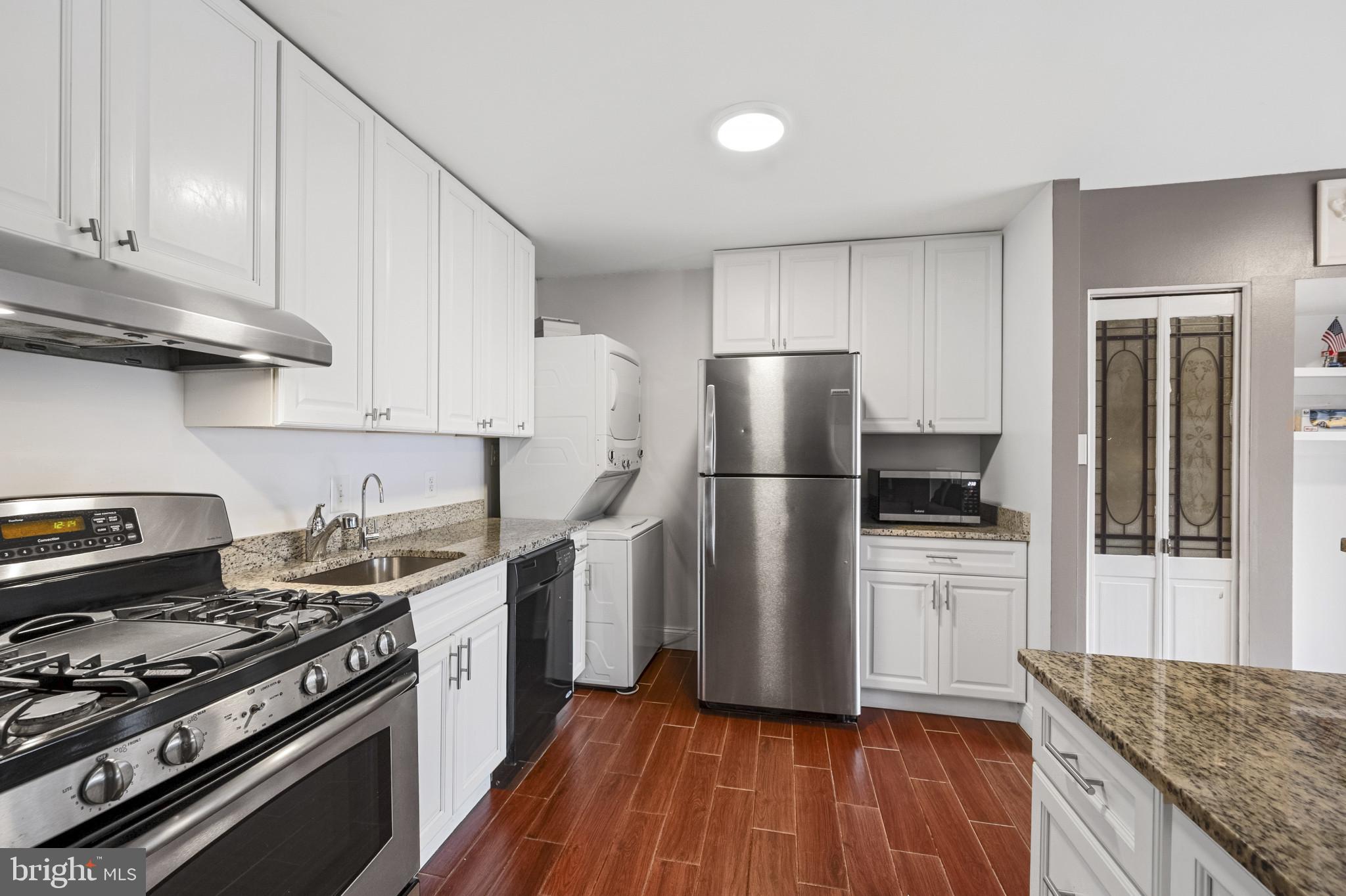 CHELSEA WOODS - Residential