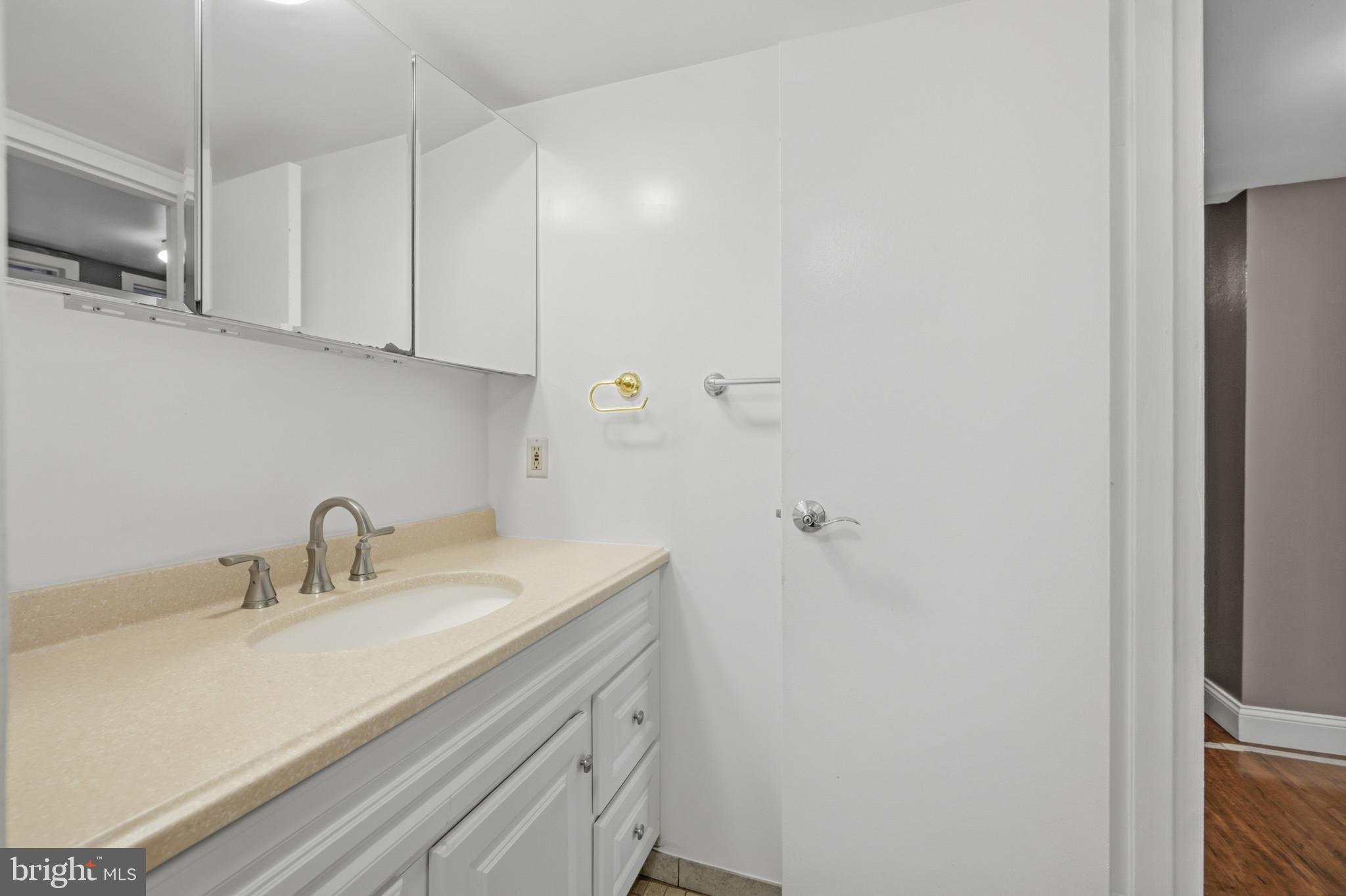 CHELSEA WOODS - Residential