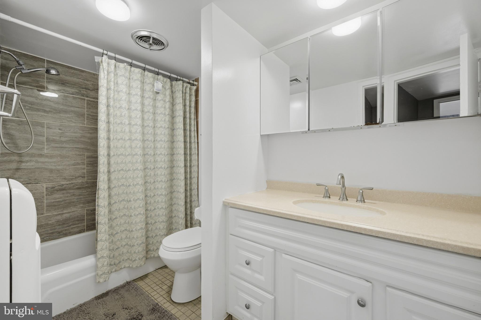 CHELSEA WOODS - Residential