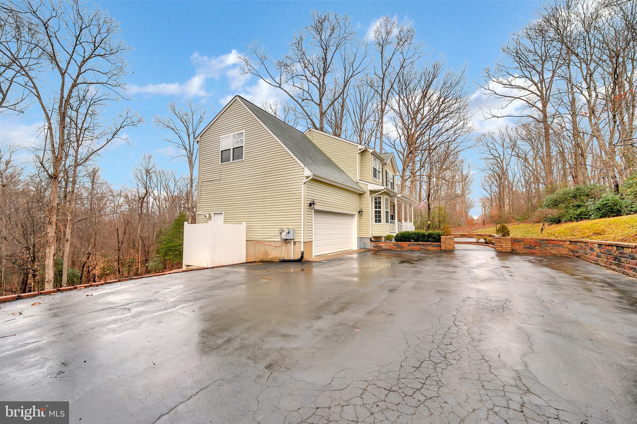 CLORE AT RAPP RIVER - Residential