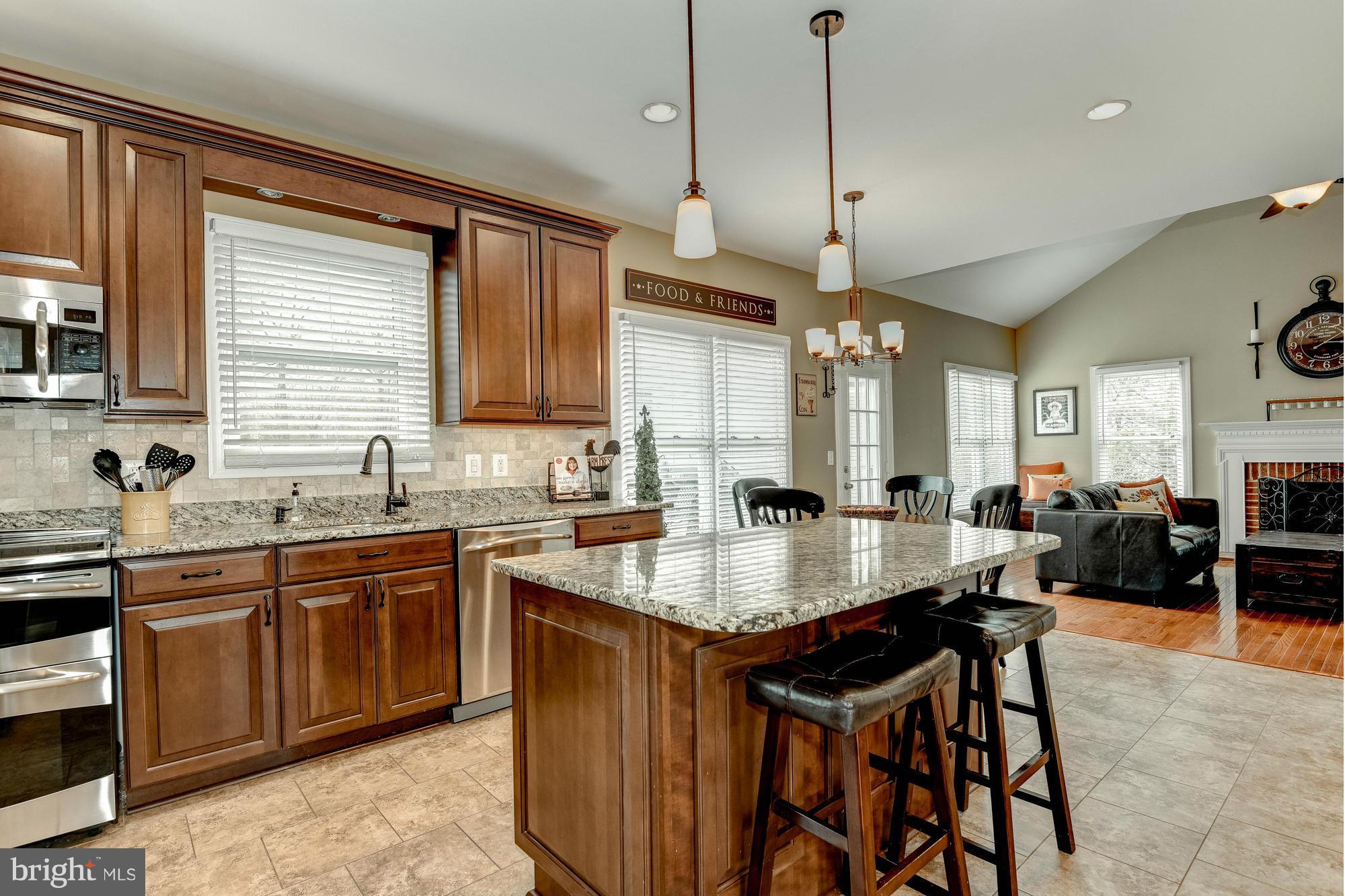 POTOMAC LAKES - Residential