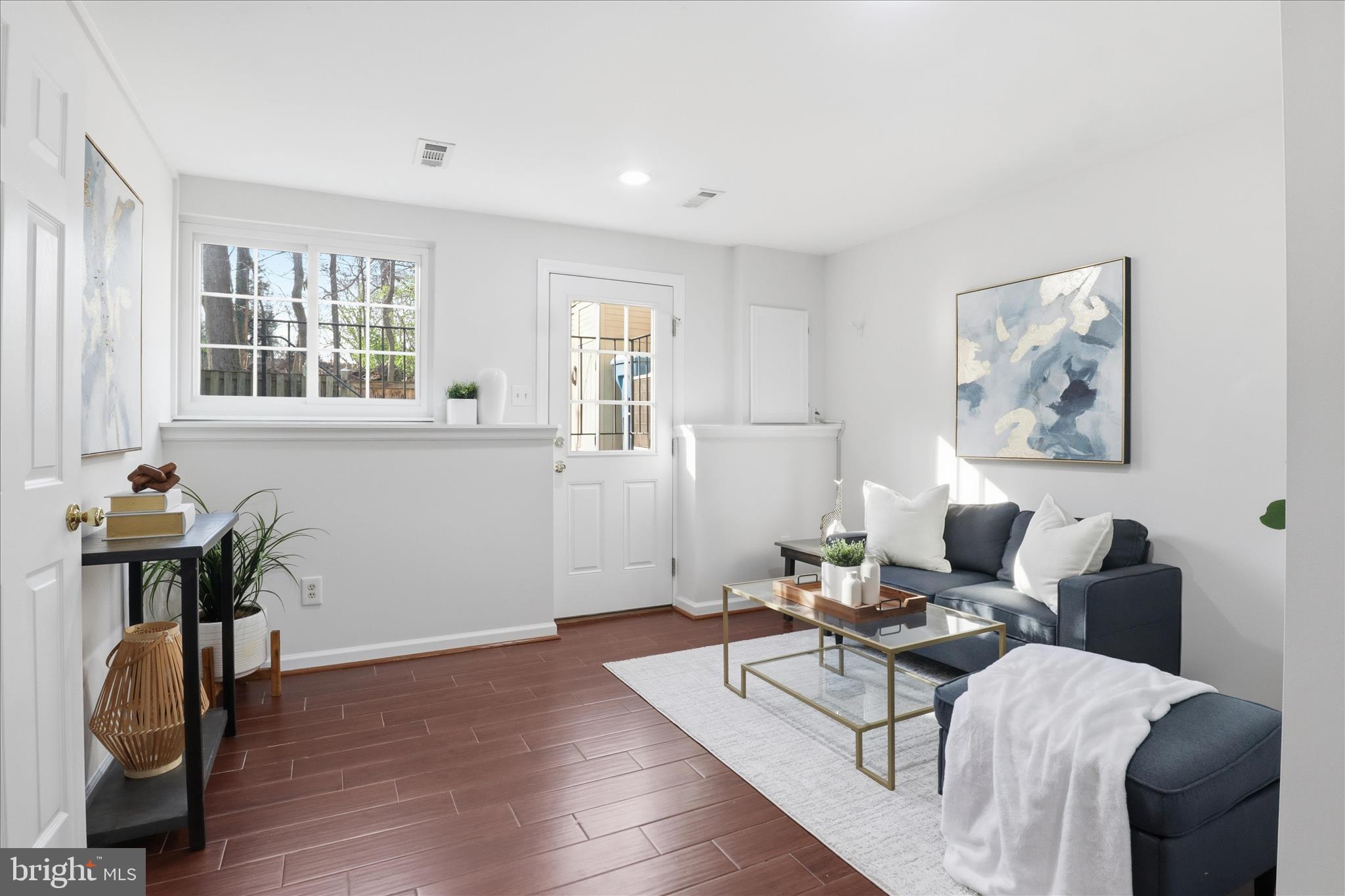 VAN DORN VILLAGE - Residential