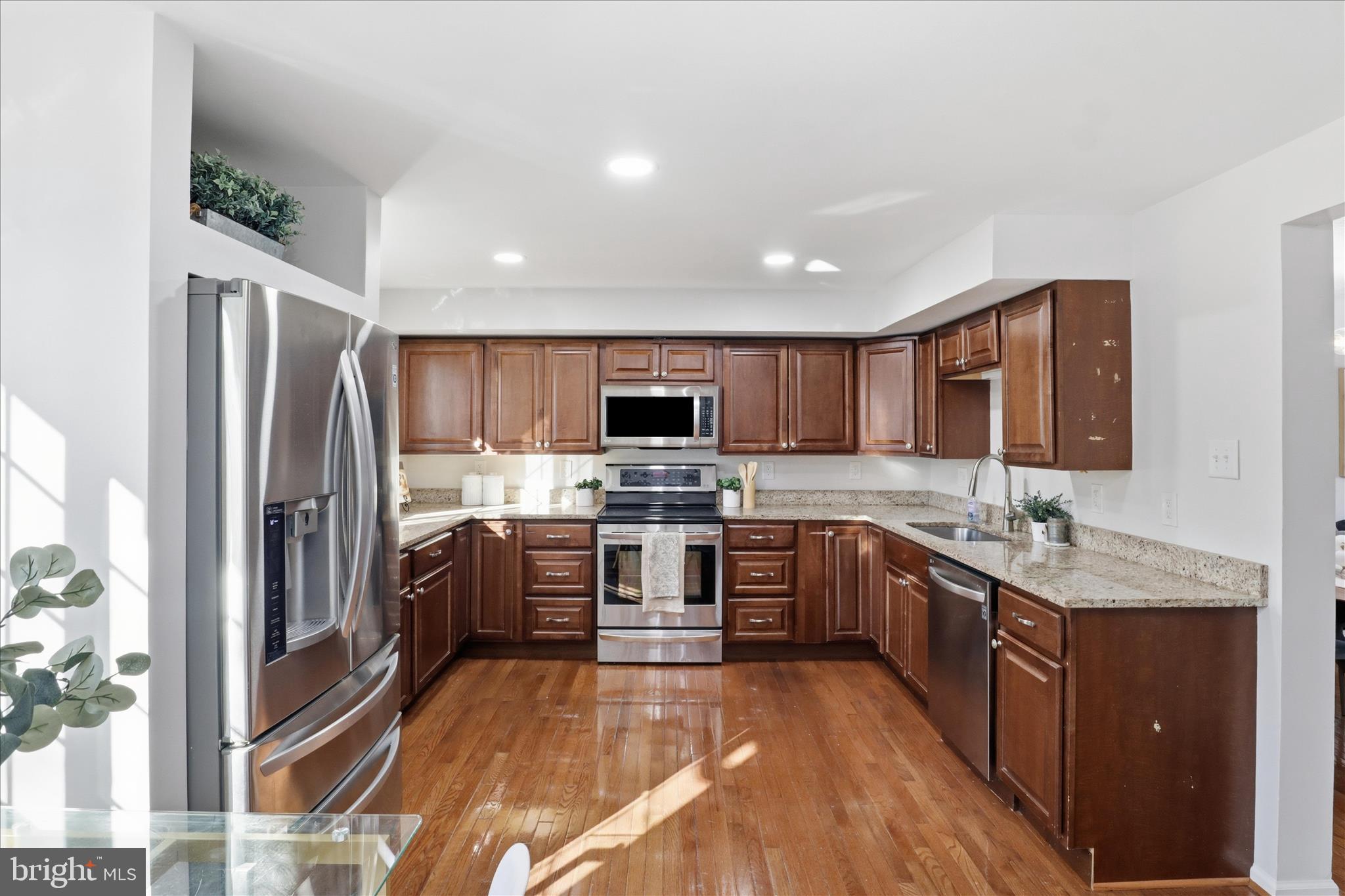 VAN DORN VILLAGE - Residential