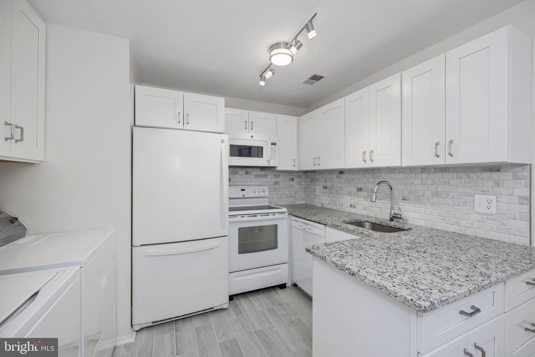 MOSBYS LANDING - Residential Lease