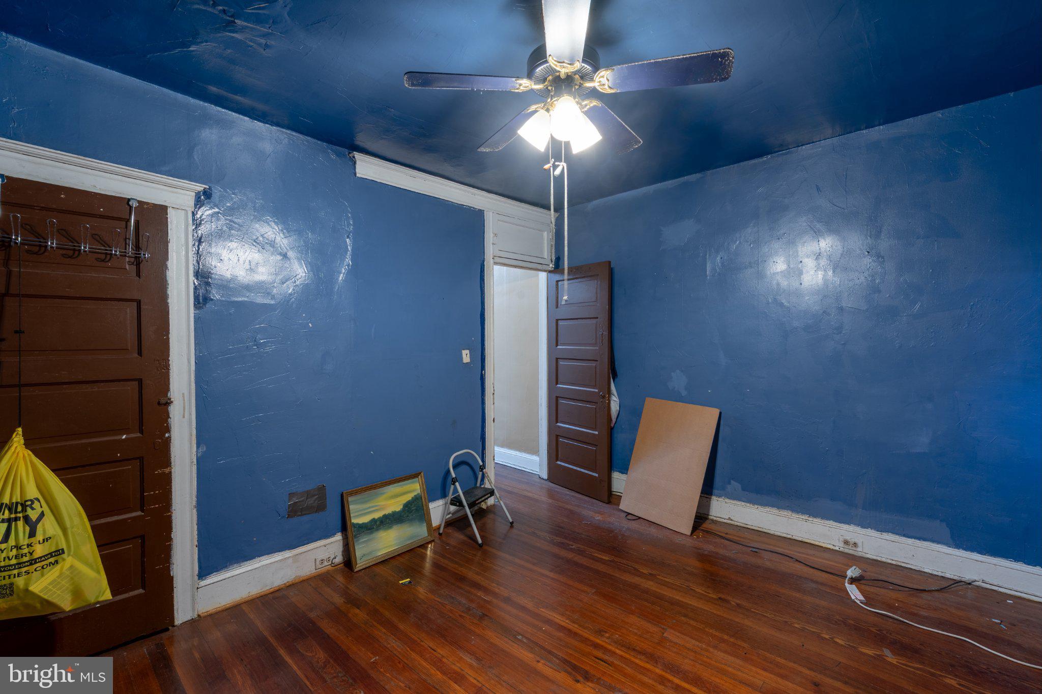 MONTEBELLO - Residential
