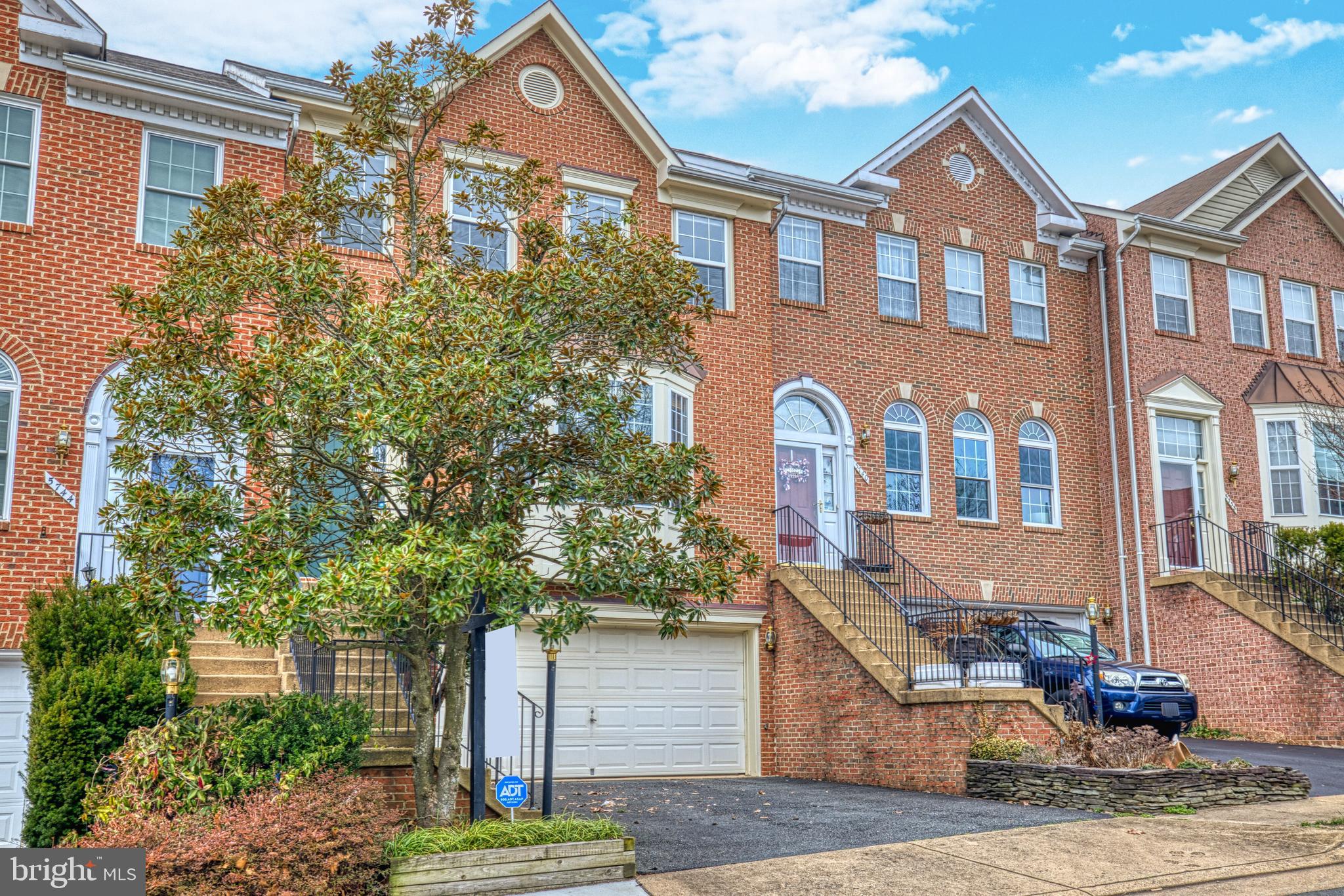 GOVERNORS GROVE - Residential Lease