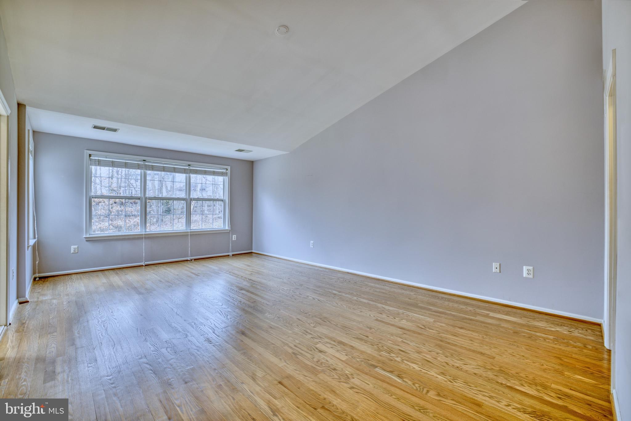 GOVERNORS GROVE - Residential Lease