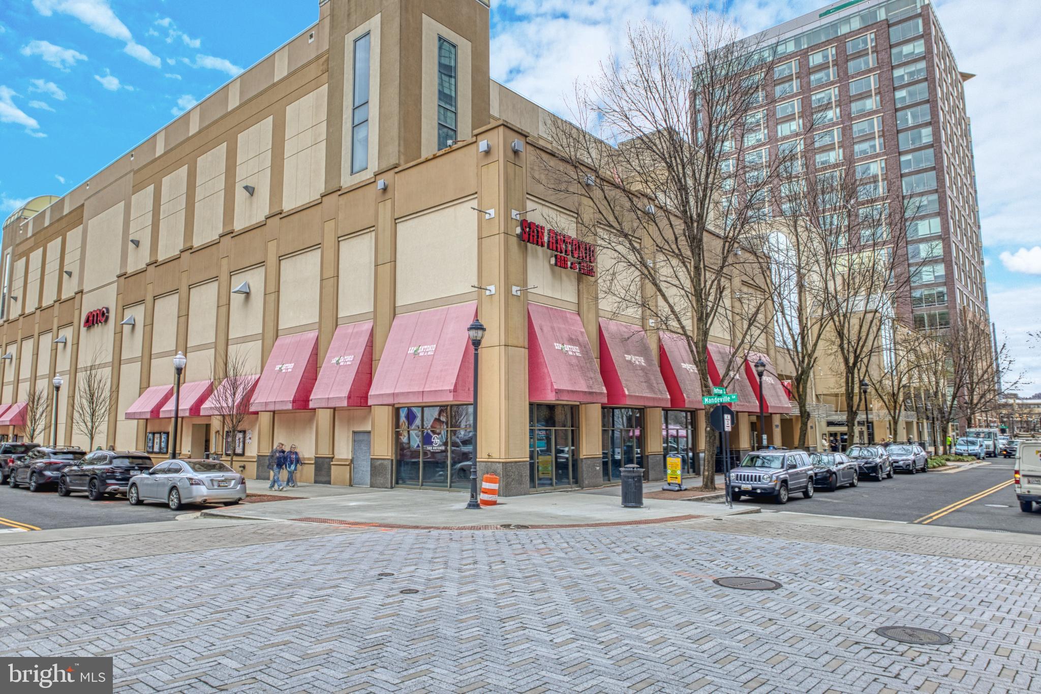 GOVERNORS GROVE - Residential Lease