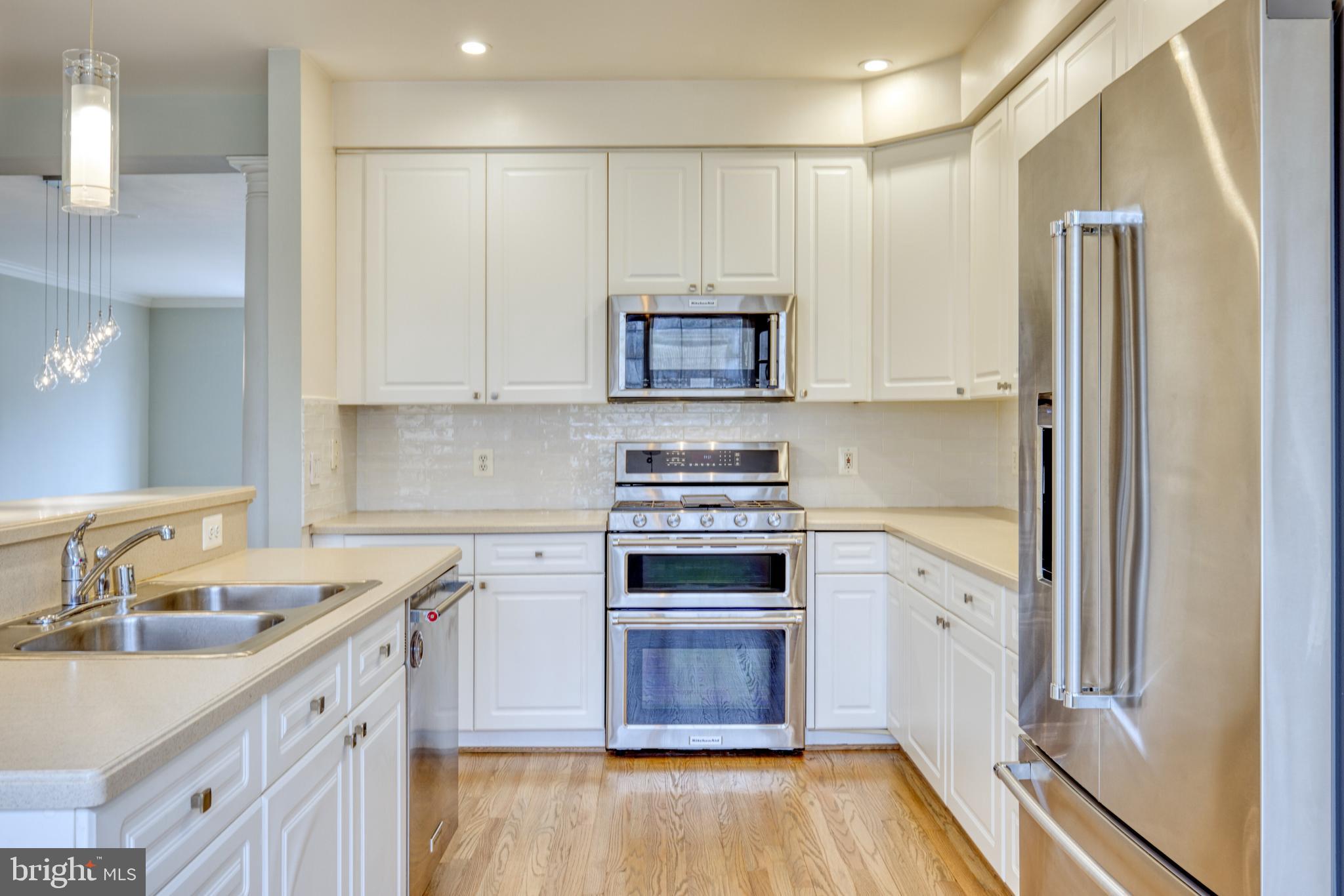 GOVERNORS GROVE - Residential Lease