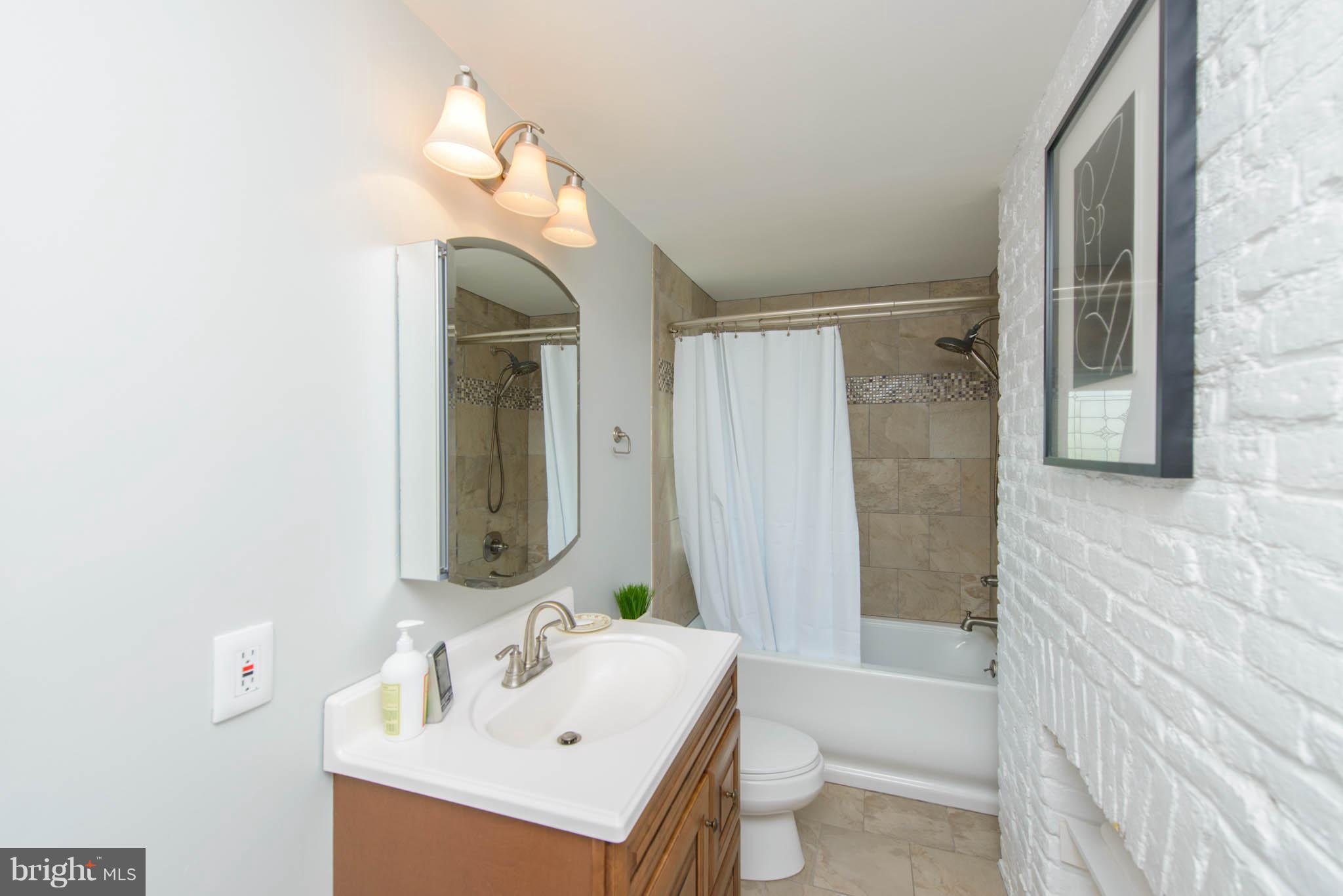 SAVAGE MEADOWS - Residential