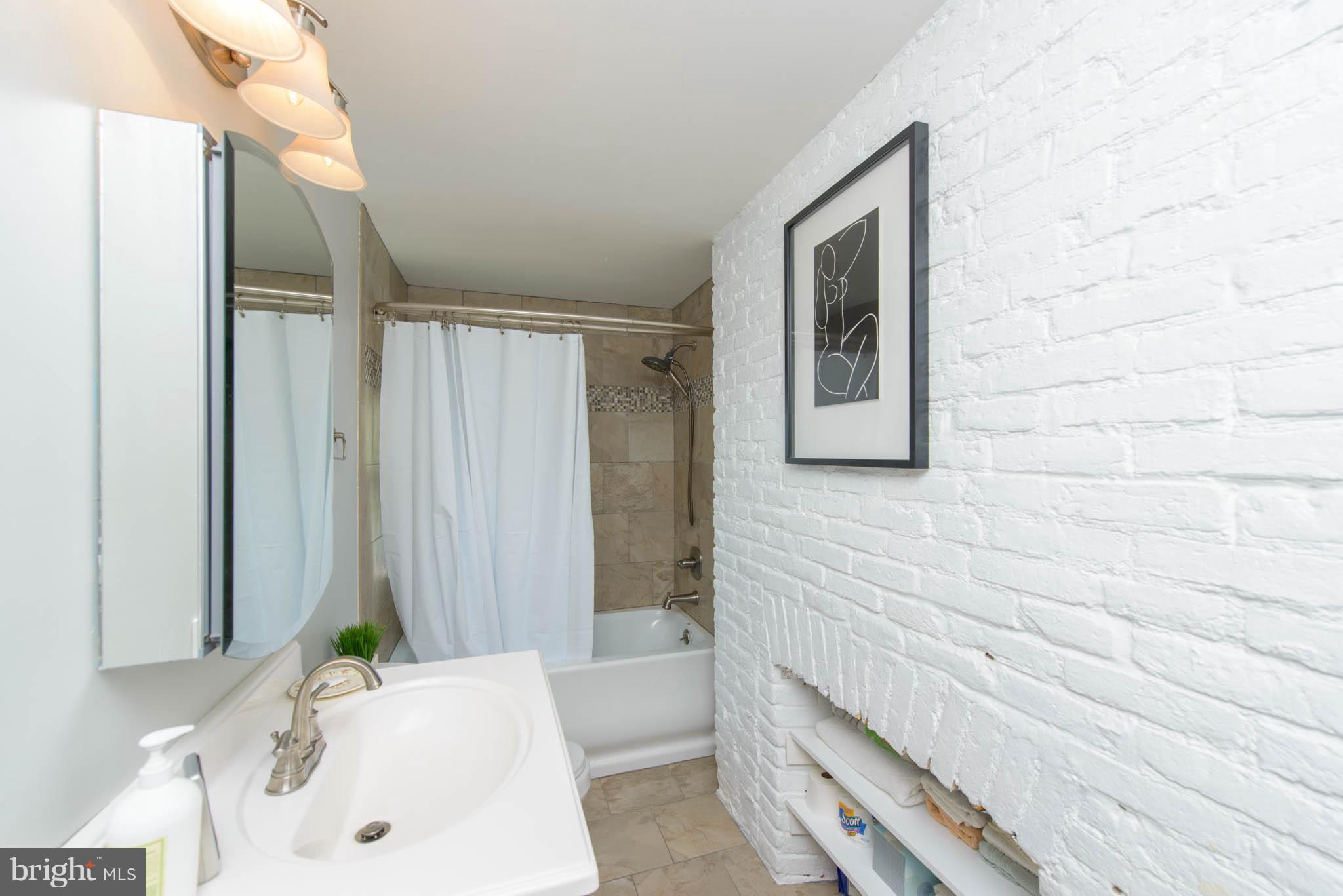 SAVAGE MEADOWS - Residential