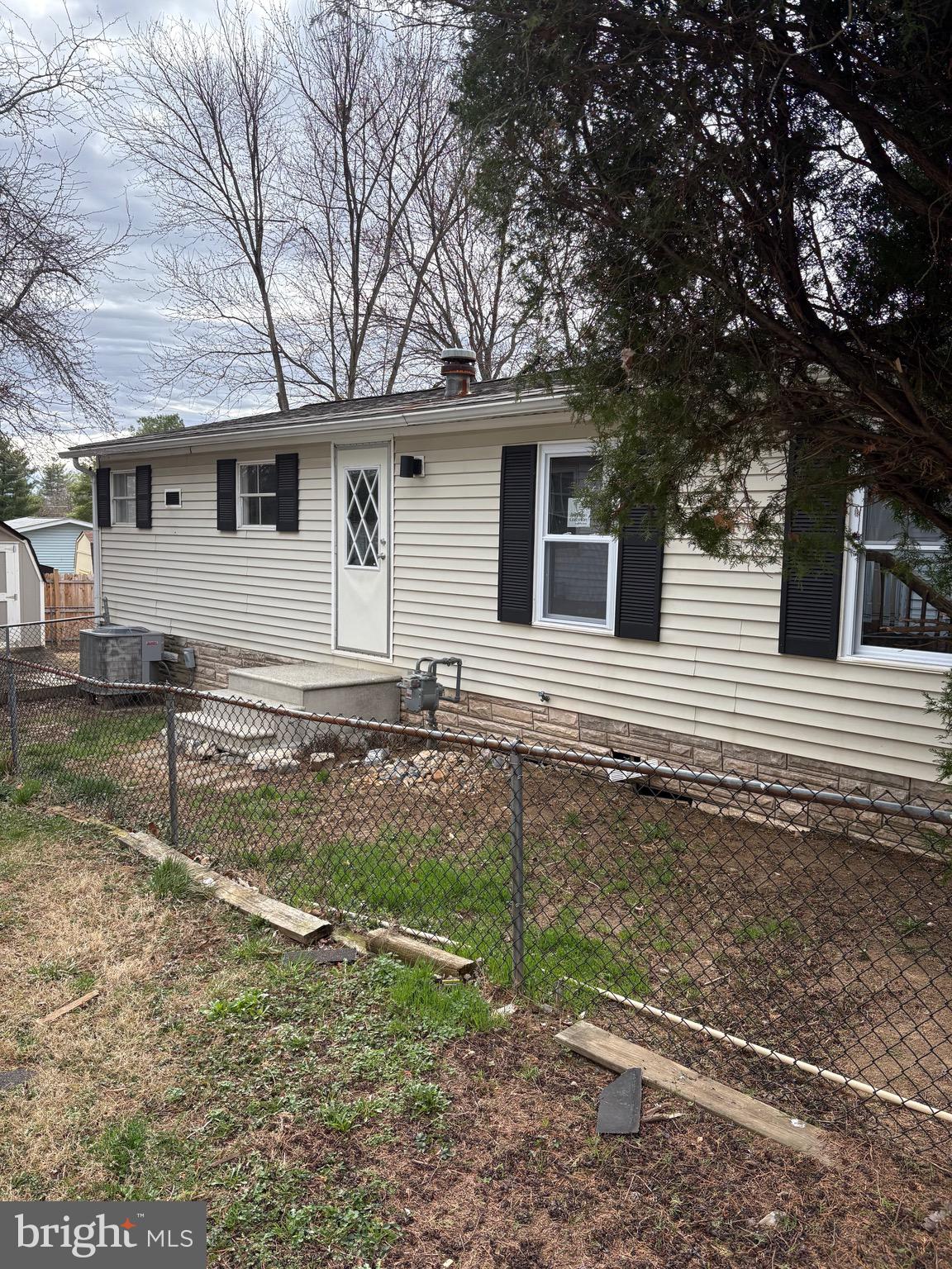 HIGHLAND MANOR - Residential