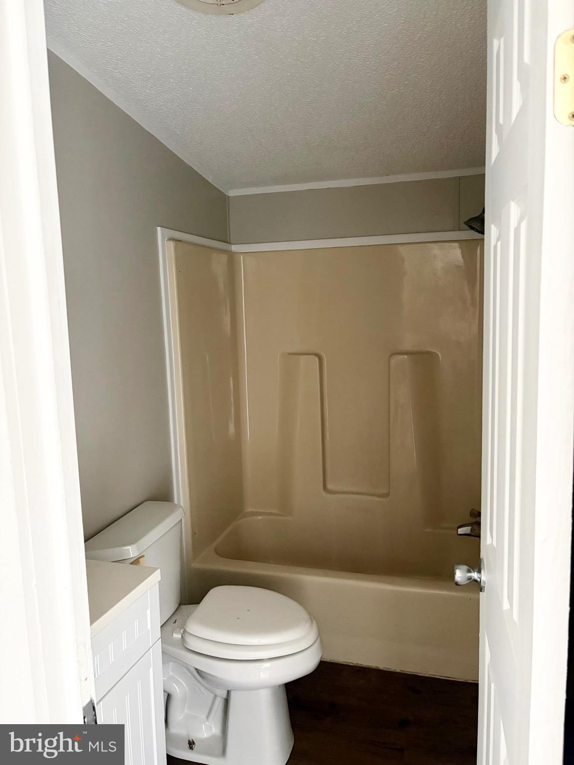 HIGHLAND MANOR - Residential