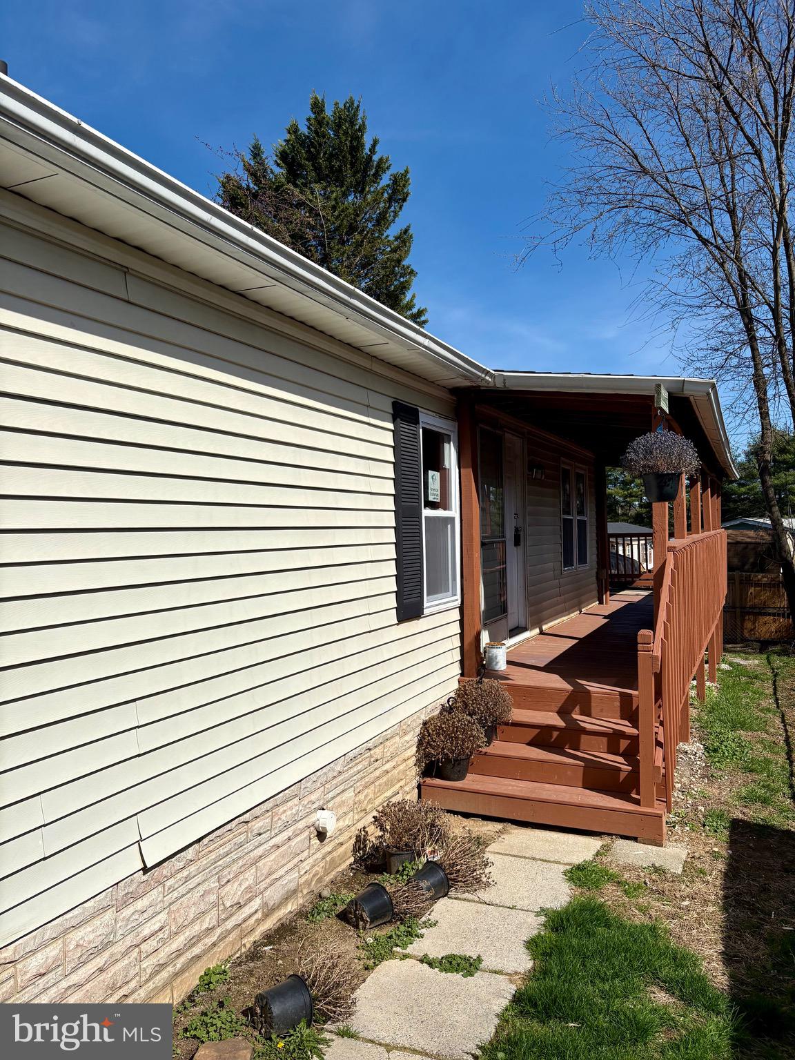 HIGHLAND MANOR - Residential