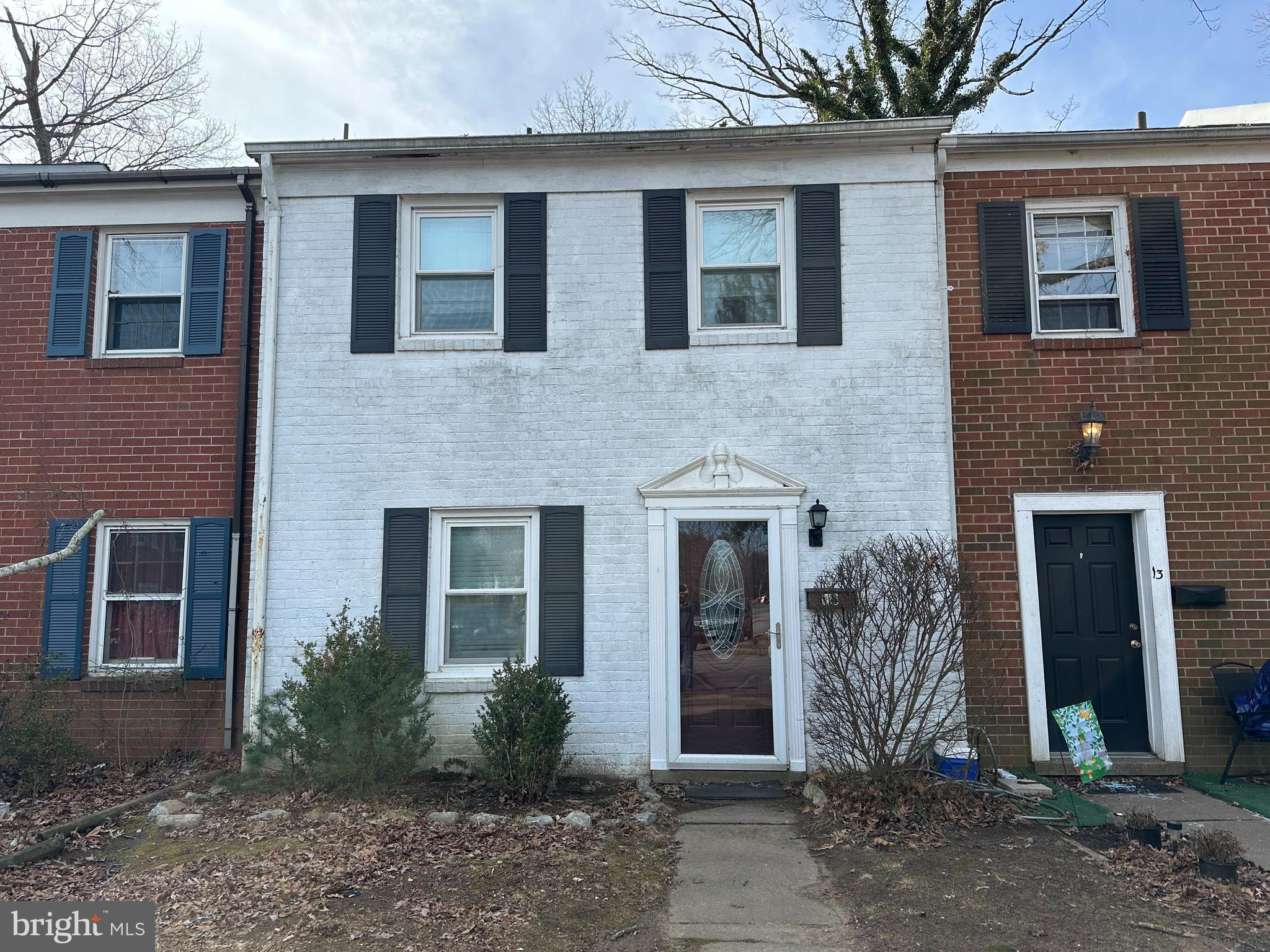 OLDE GREENWICH - Residential