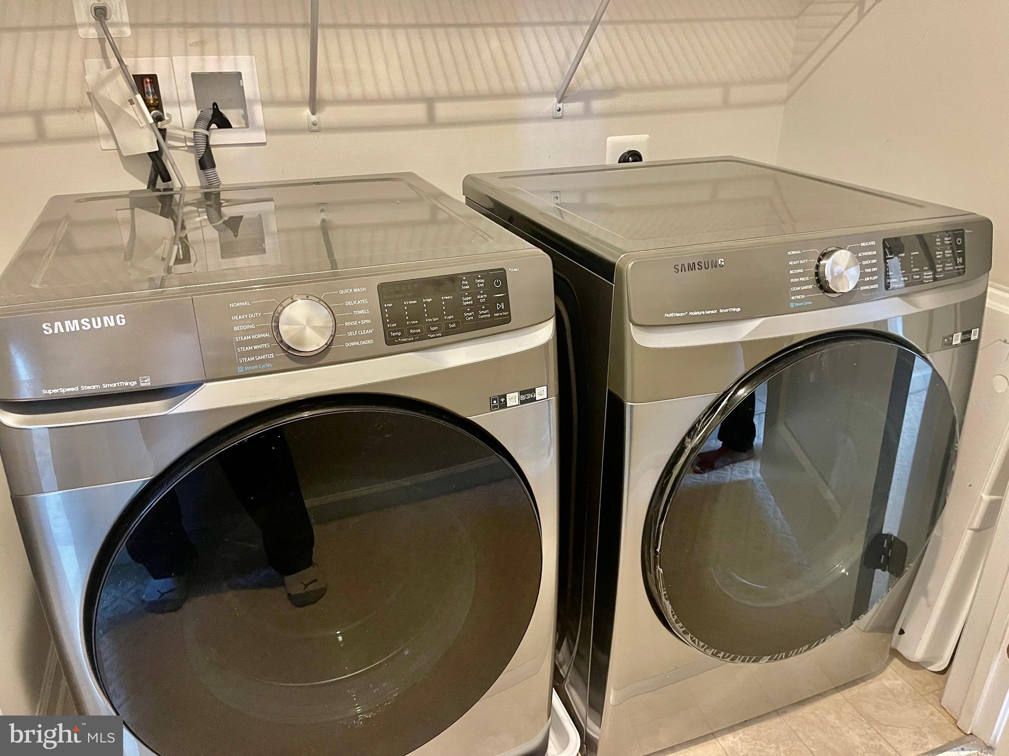 LOUDOUN VALLEY ESTATES 2 - Residential Lease