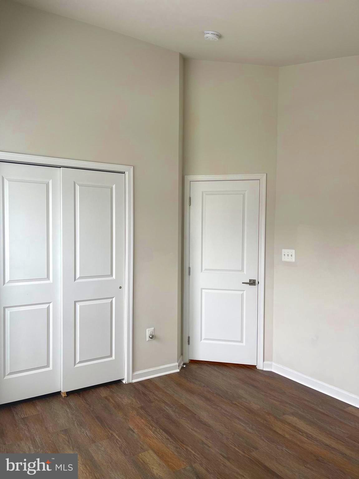 LOUDOUN VALLEY ESTATES 2 - Residential Lease