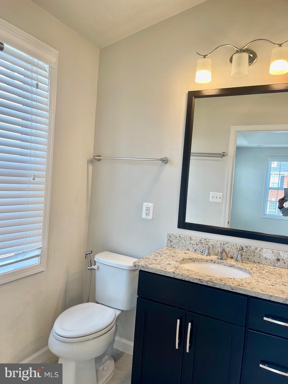 LOUDOUN VALLEY ESTATES 2 - Residential Lease