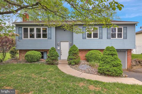 Photo of 2126 Mayo Drive, READING, PA 19601 (MLS # PABK2071624)