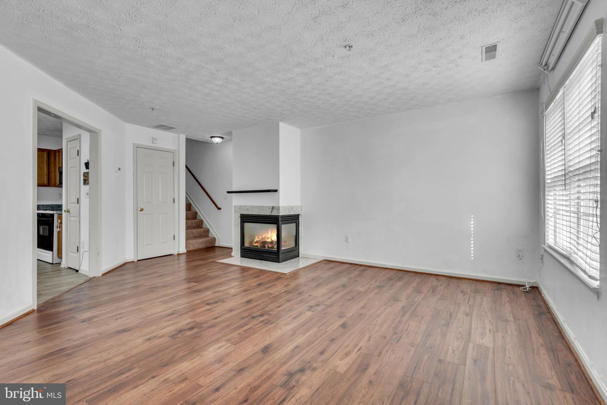 ANNAPOLIS OVERLOOK - Residential