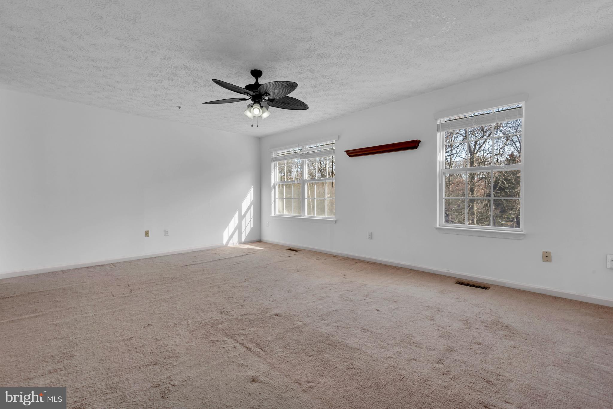 ANNAPOLIS OVERLOOK - Residential