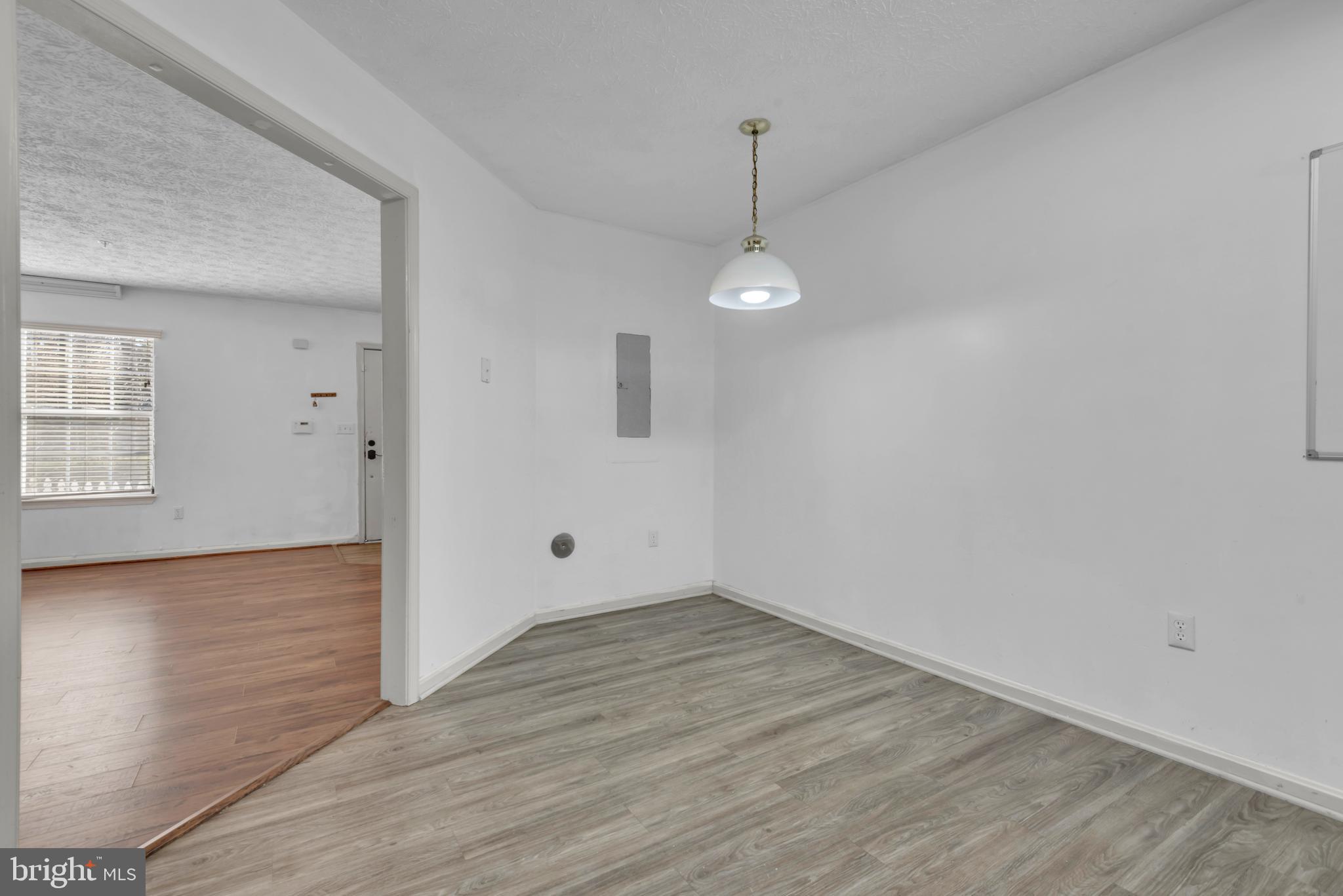 ANNAPOLIS OVERLOOK - Residential