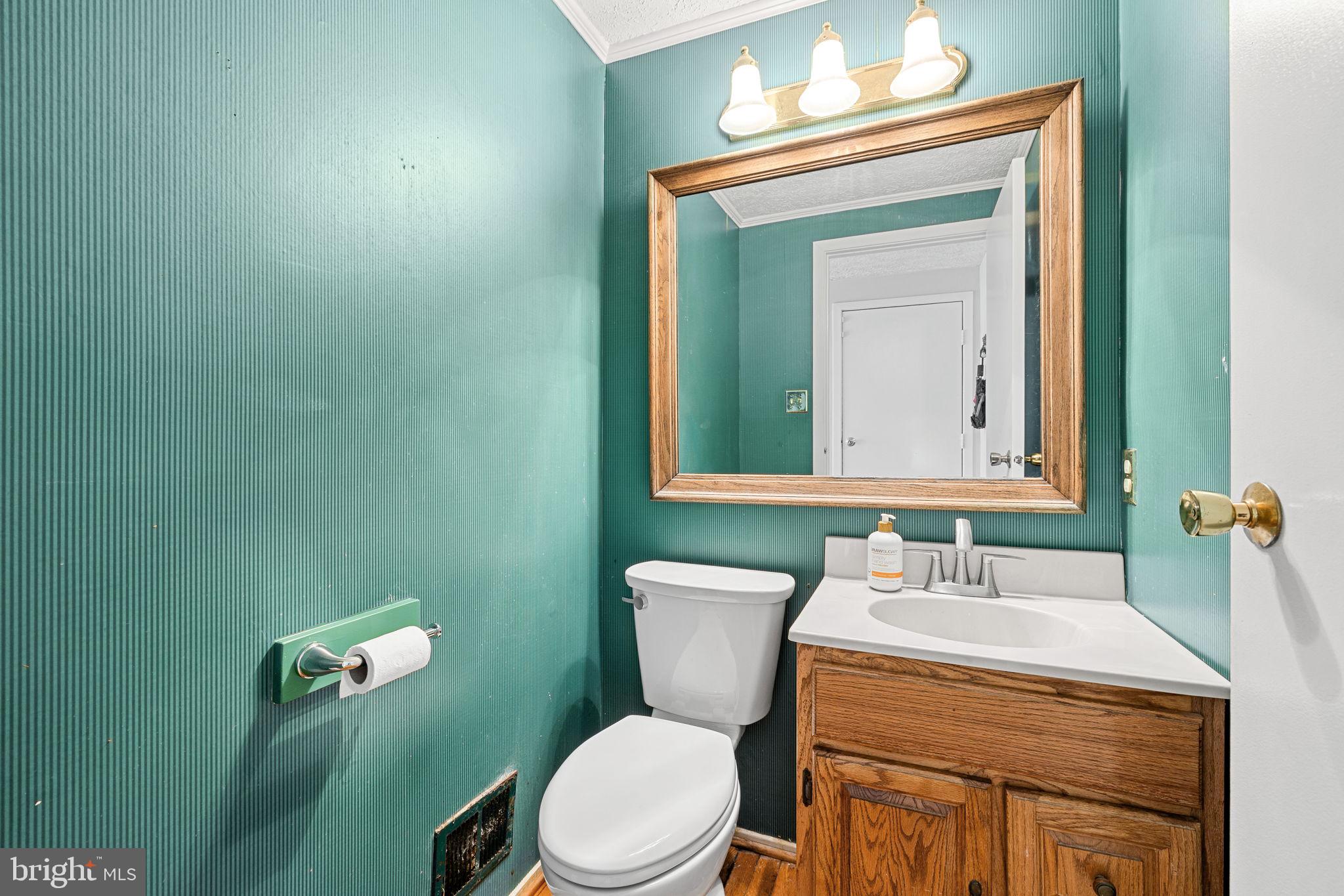 MONTCLAIR/COUNTRY CLUB - Residential