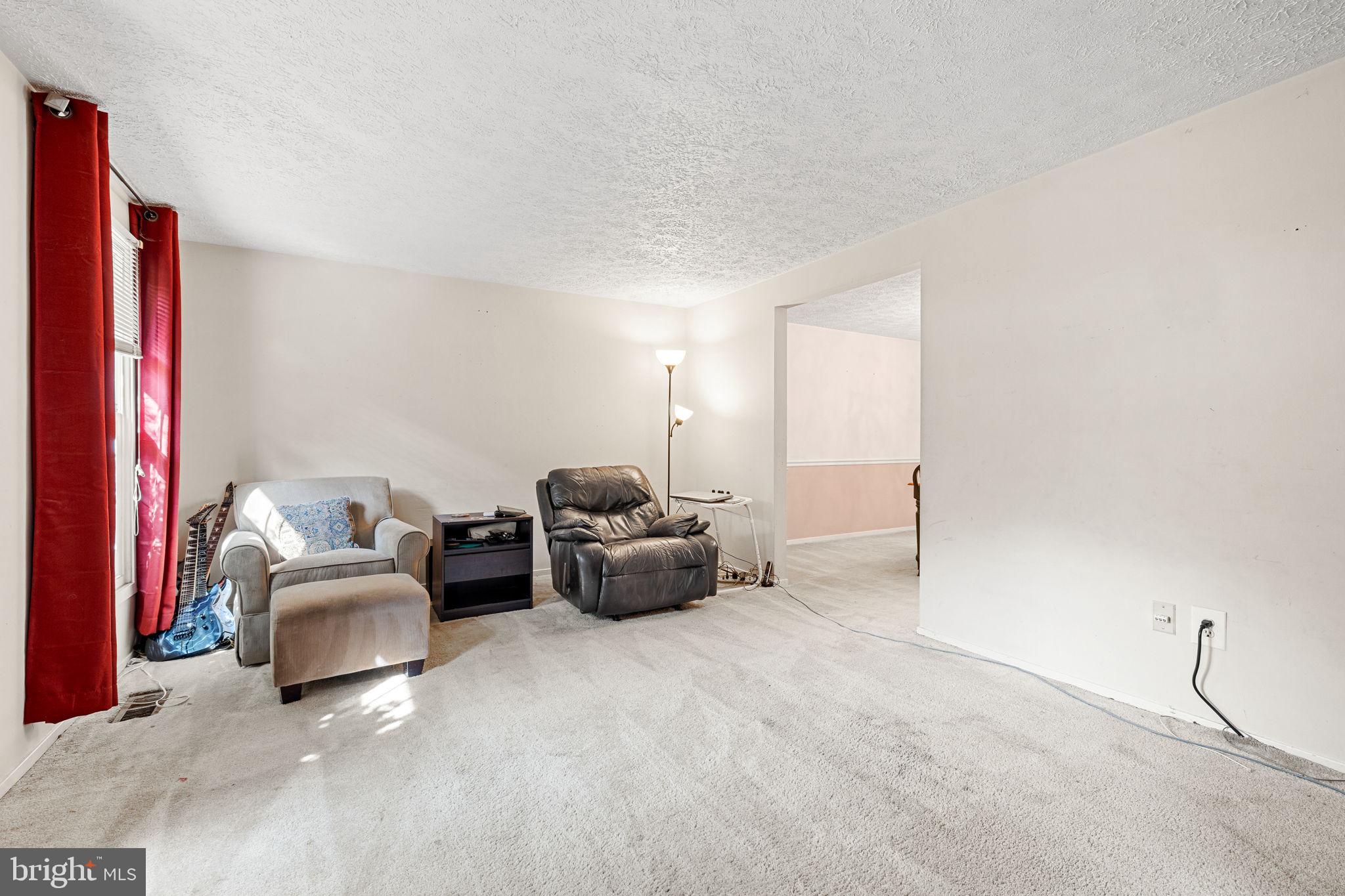 MONTCLAIR/COUNTRY CLUB - Residential