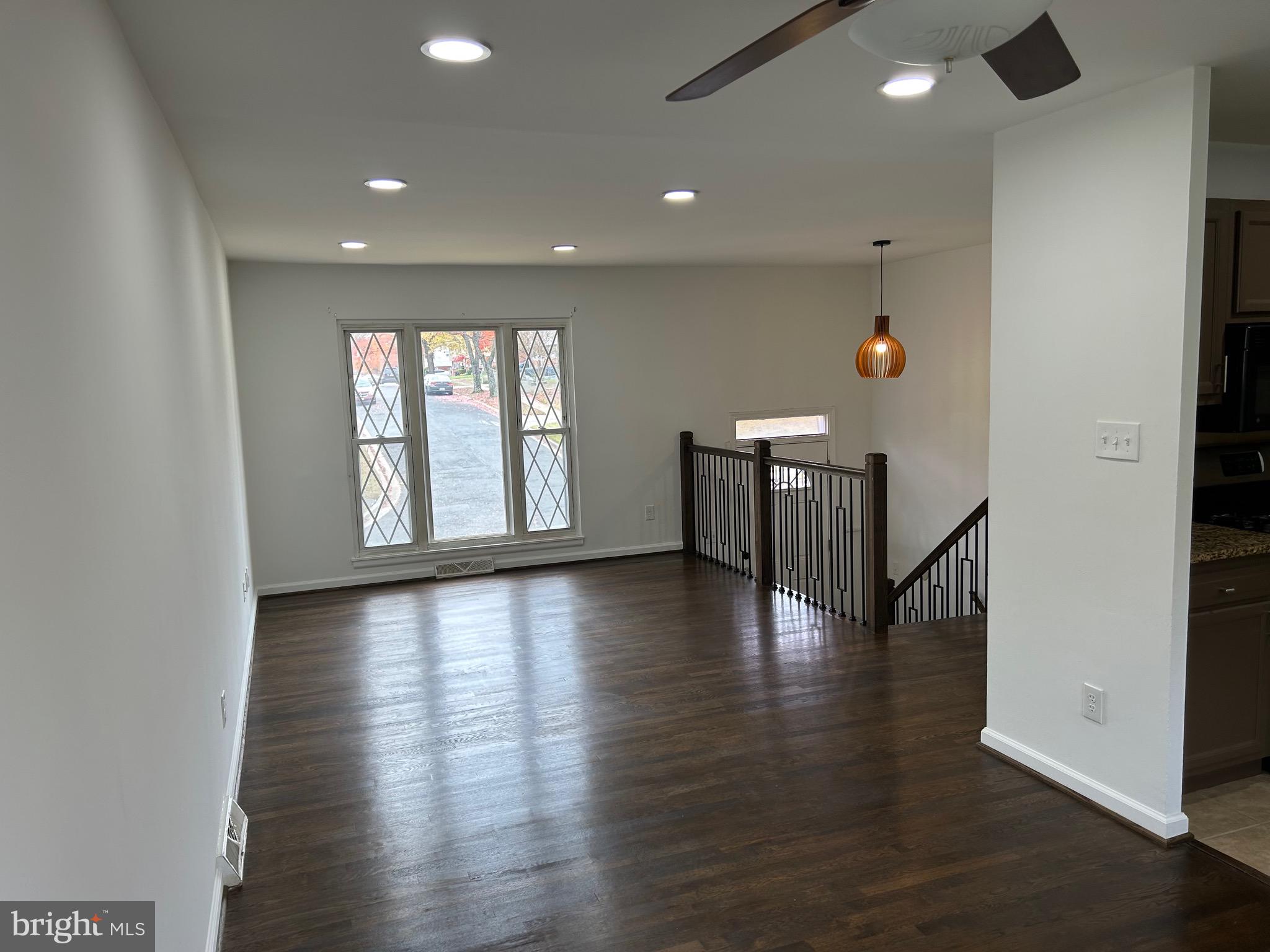 BRADBURY PARK - Residential Lease