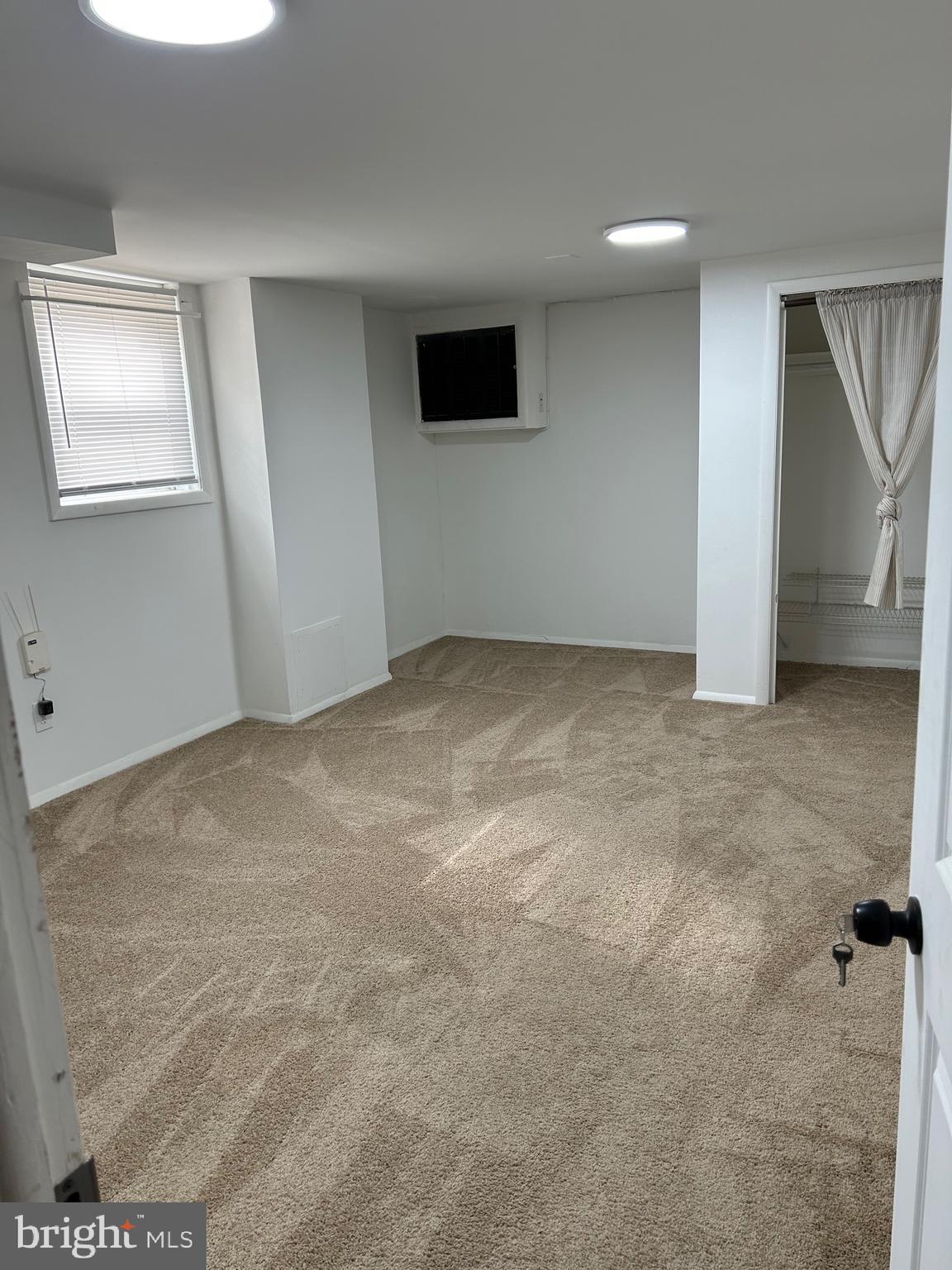 BRADBURY PARK - Residential Lease