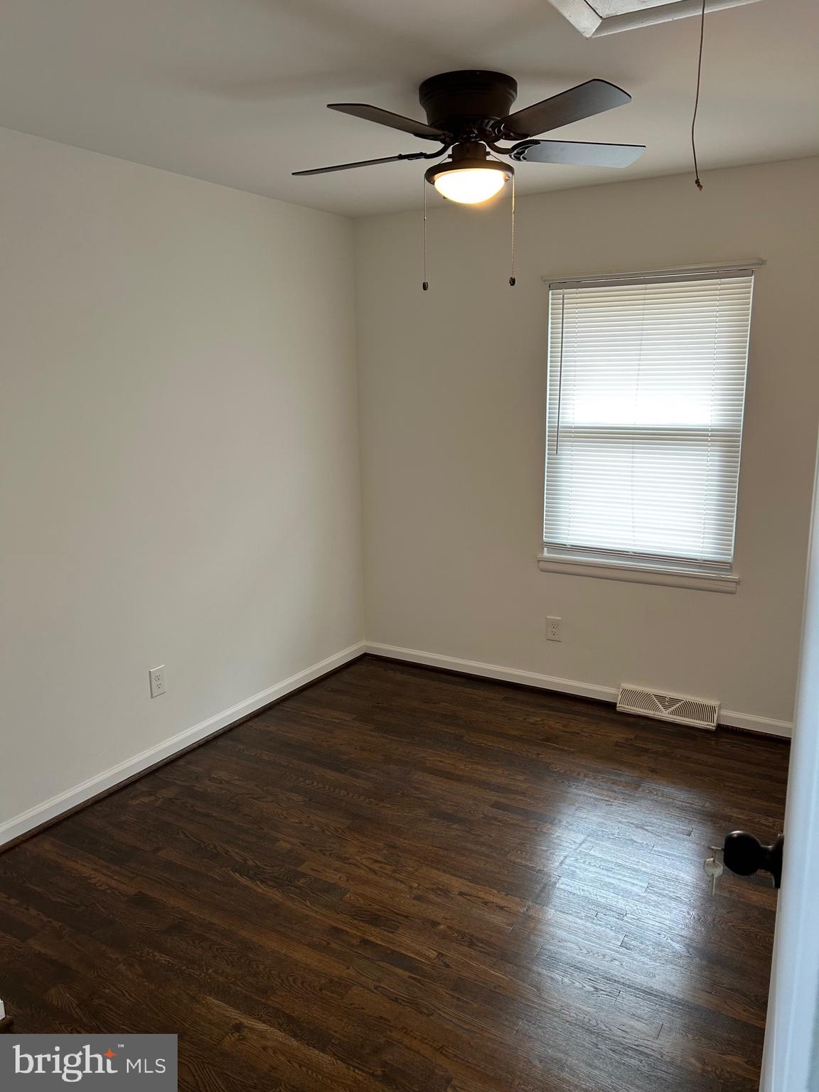 BRADBURY PARK - Residential Lease