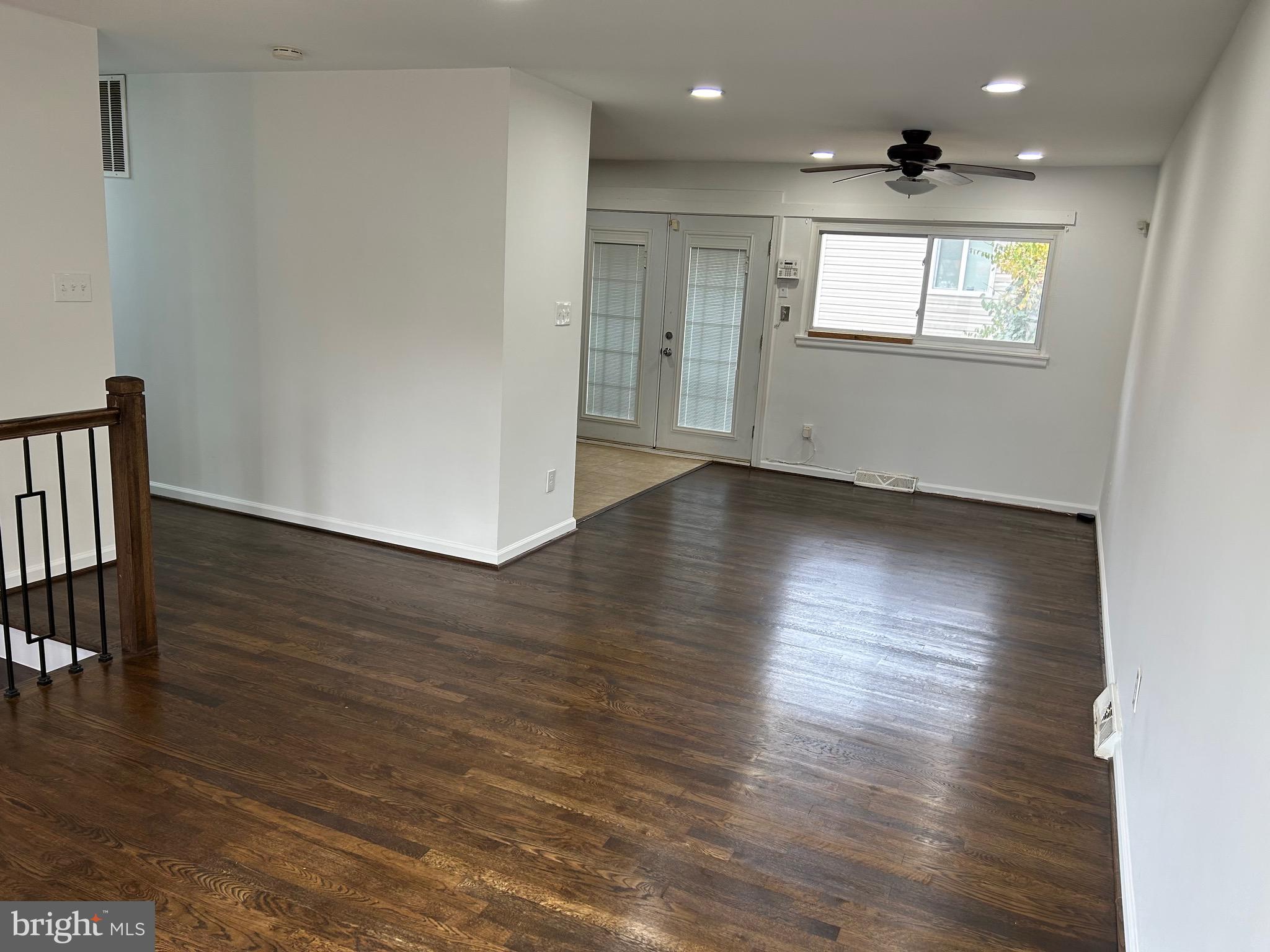 BRADBURY PARK - Residential Lease