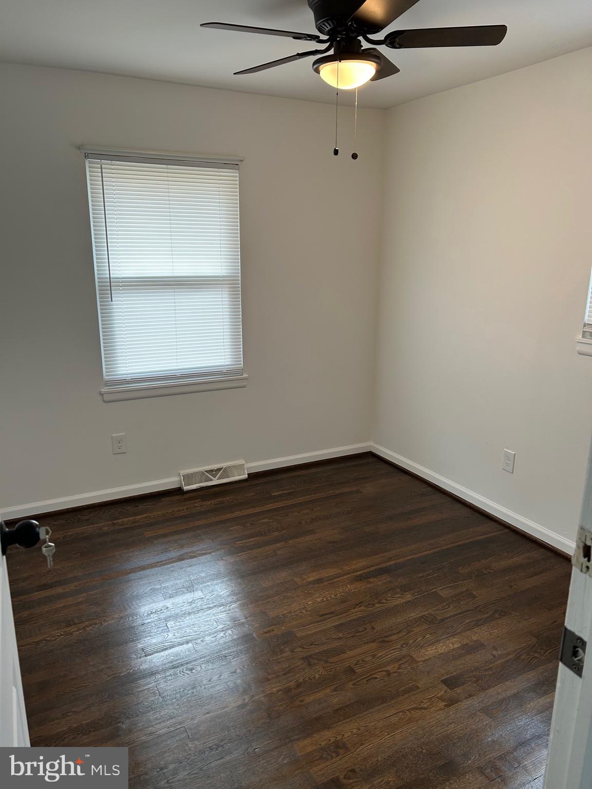 BRADBURY PARK - Residential Lease