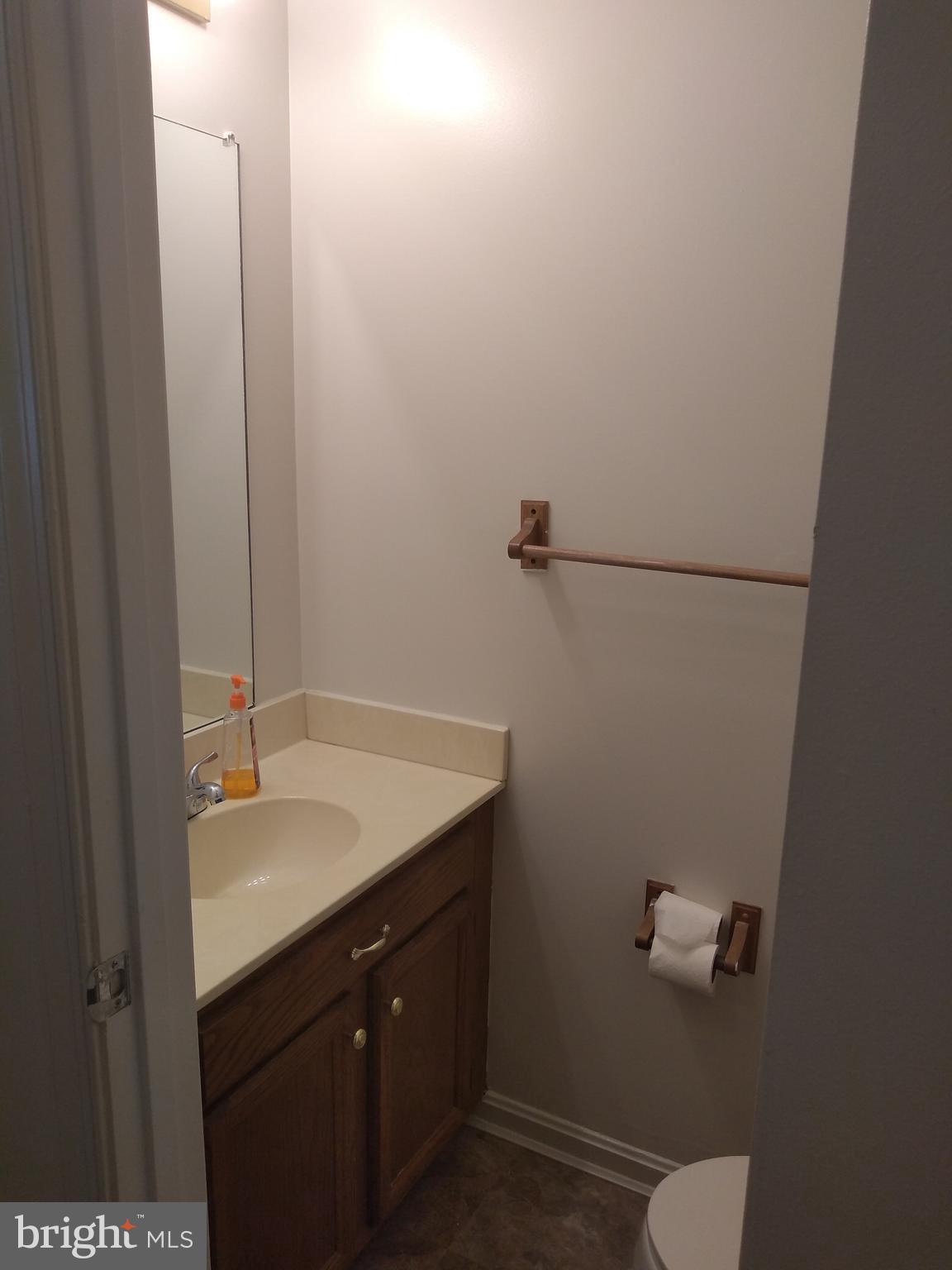 TANGLEWOOD TOWNHOMES SUB - Residential Lease