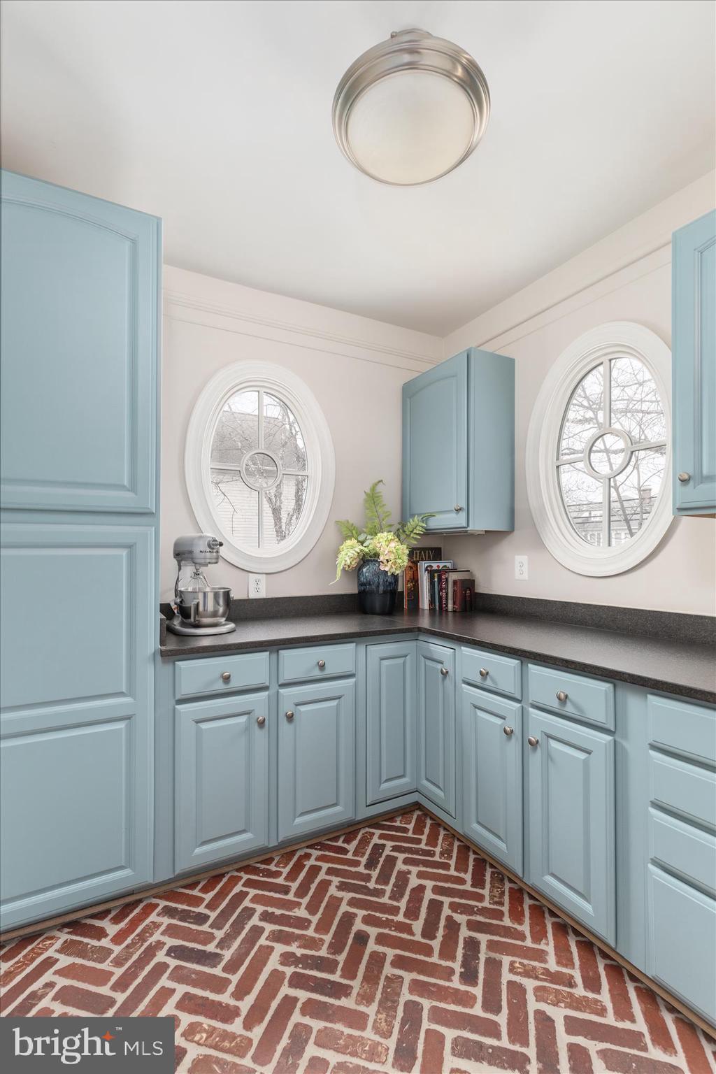 DOWNTOWN LEESBURG - Residential