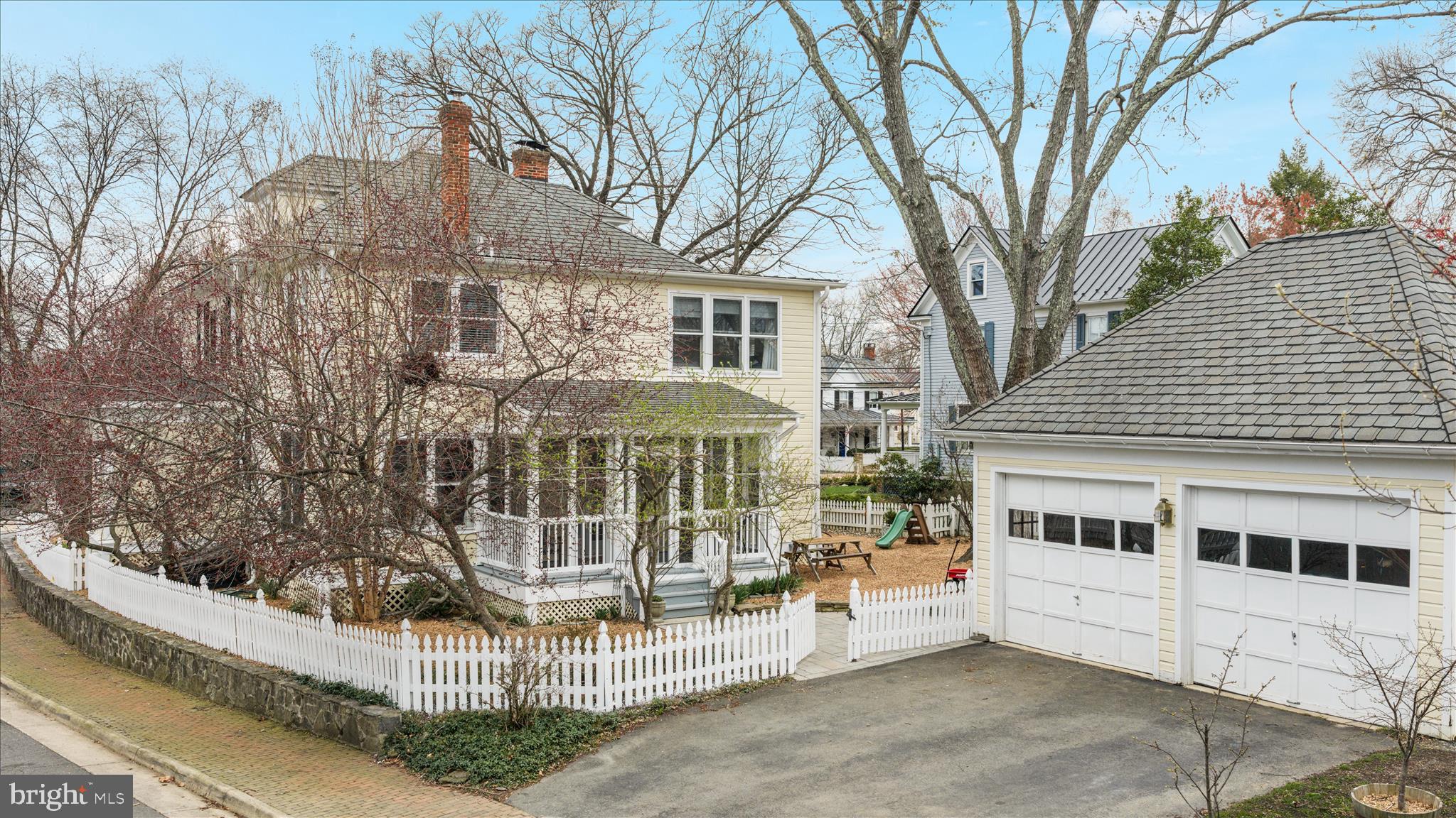 DOWNTOWN LEESBURG - Residential