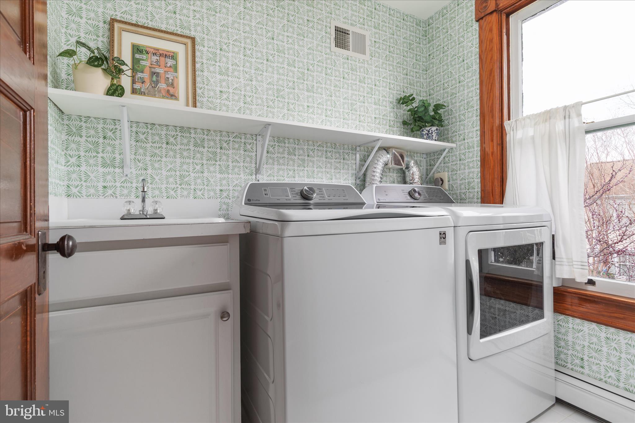 DOWNTOWN LEESBURG - Residential